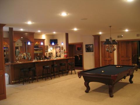 Traditional Basement with four panel solid core door