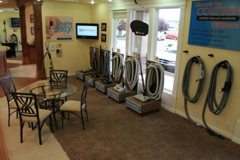 Vintage Dining Room with vacuum cleaner show room