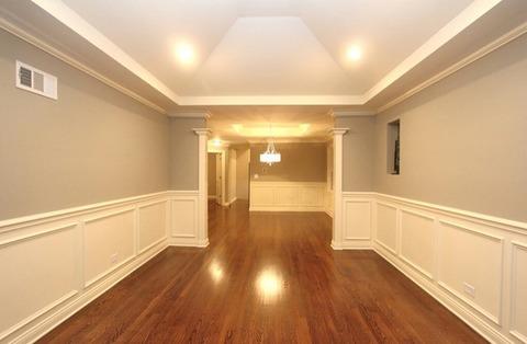 Colonial Dining Room with white interior columns