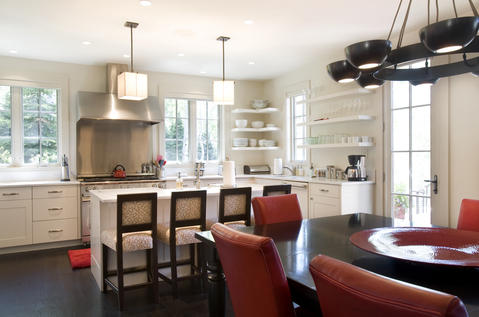 Transitional Kitchen with stainless steel back splash over range