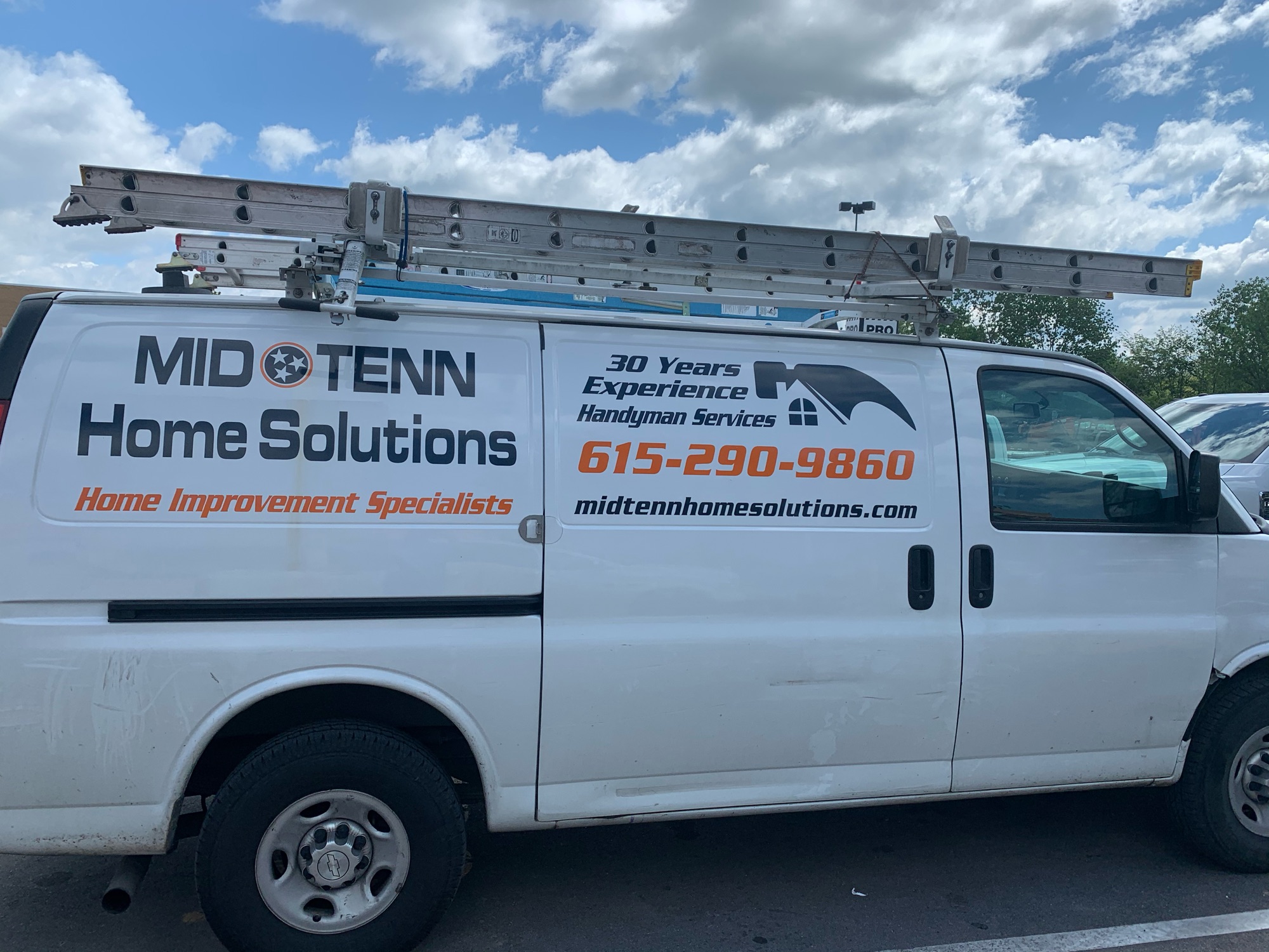 Mid Tenn Home Solutions LLC Logo