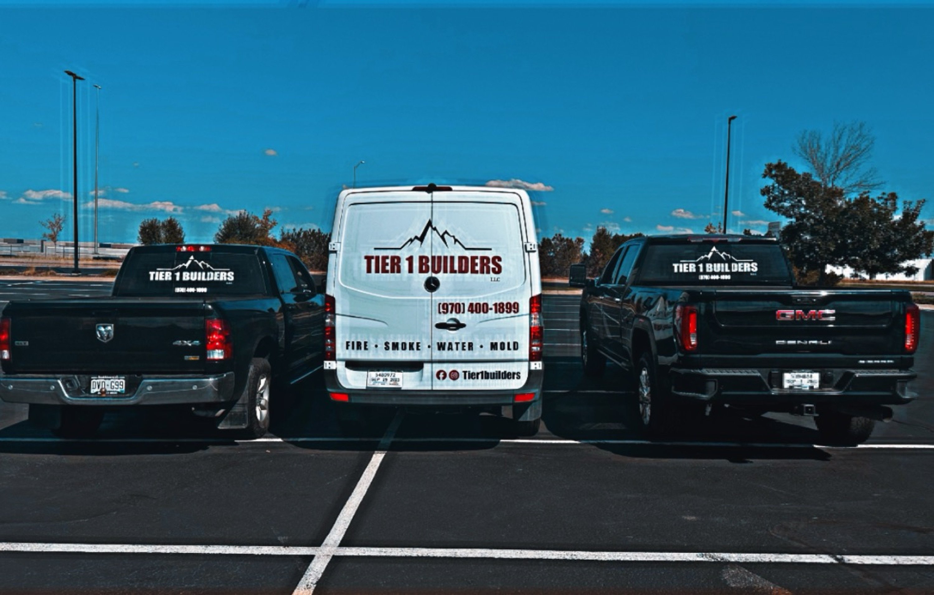 Tier 1 Builders LLC Logo