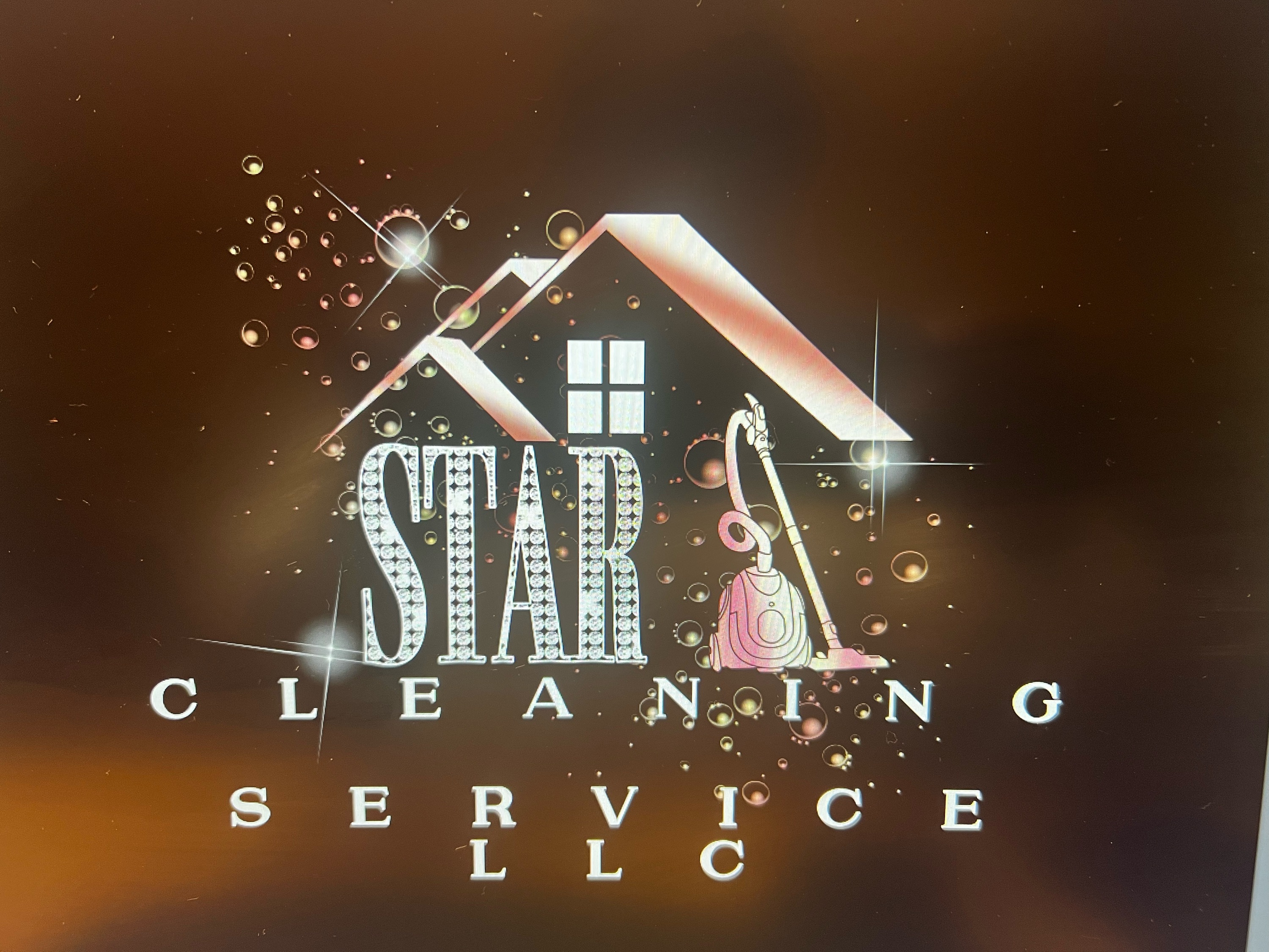 Star Cleaning Services LLC Logo