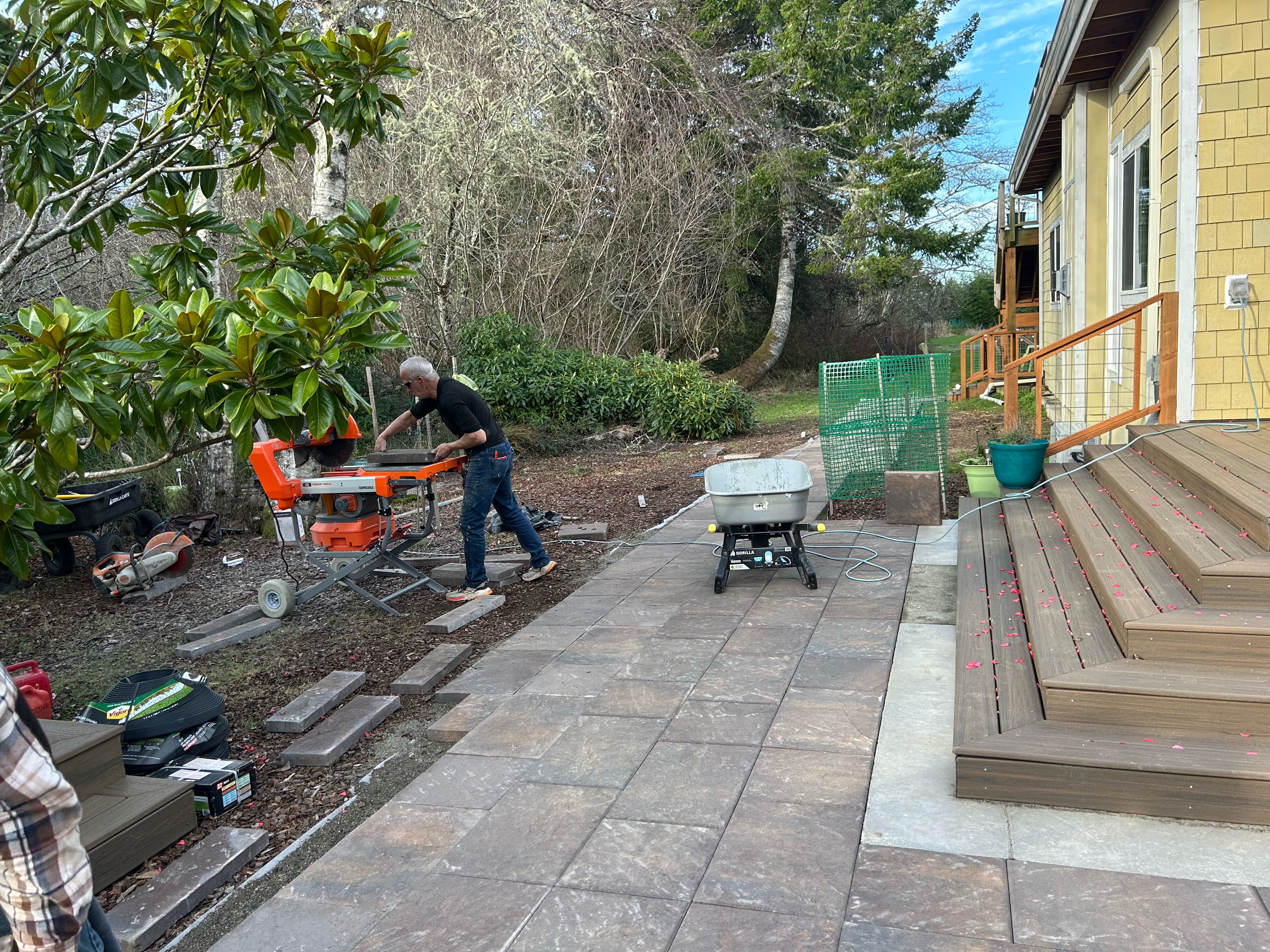 B&C Custom Design Landscaping Logo