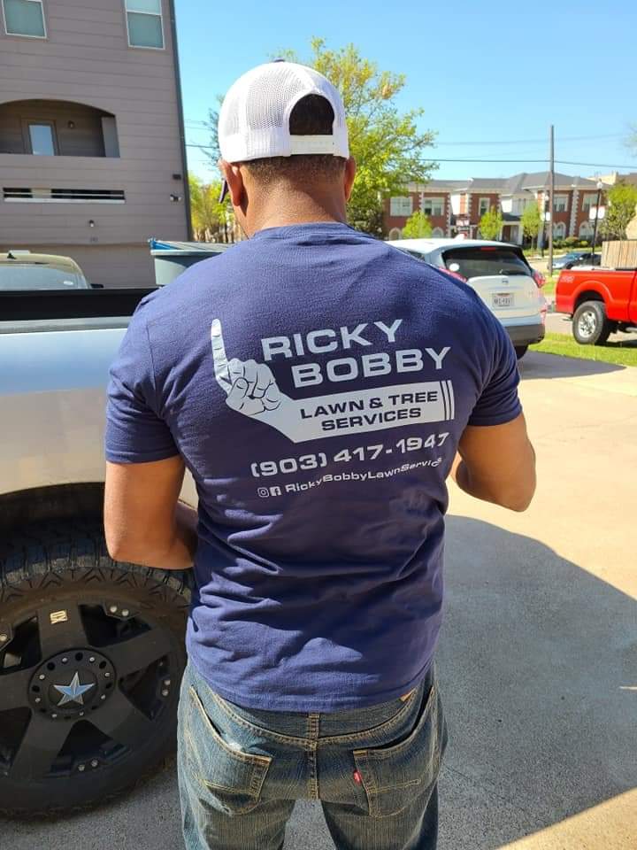 Ricky Bobby Lawn Services Logo