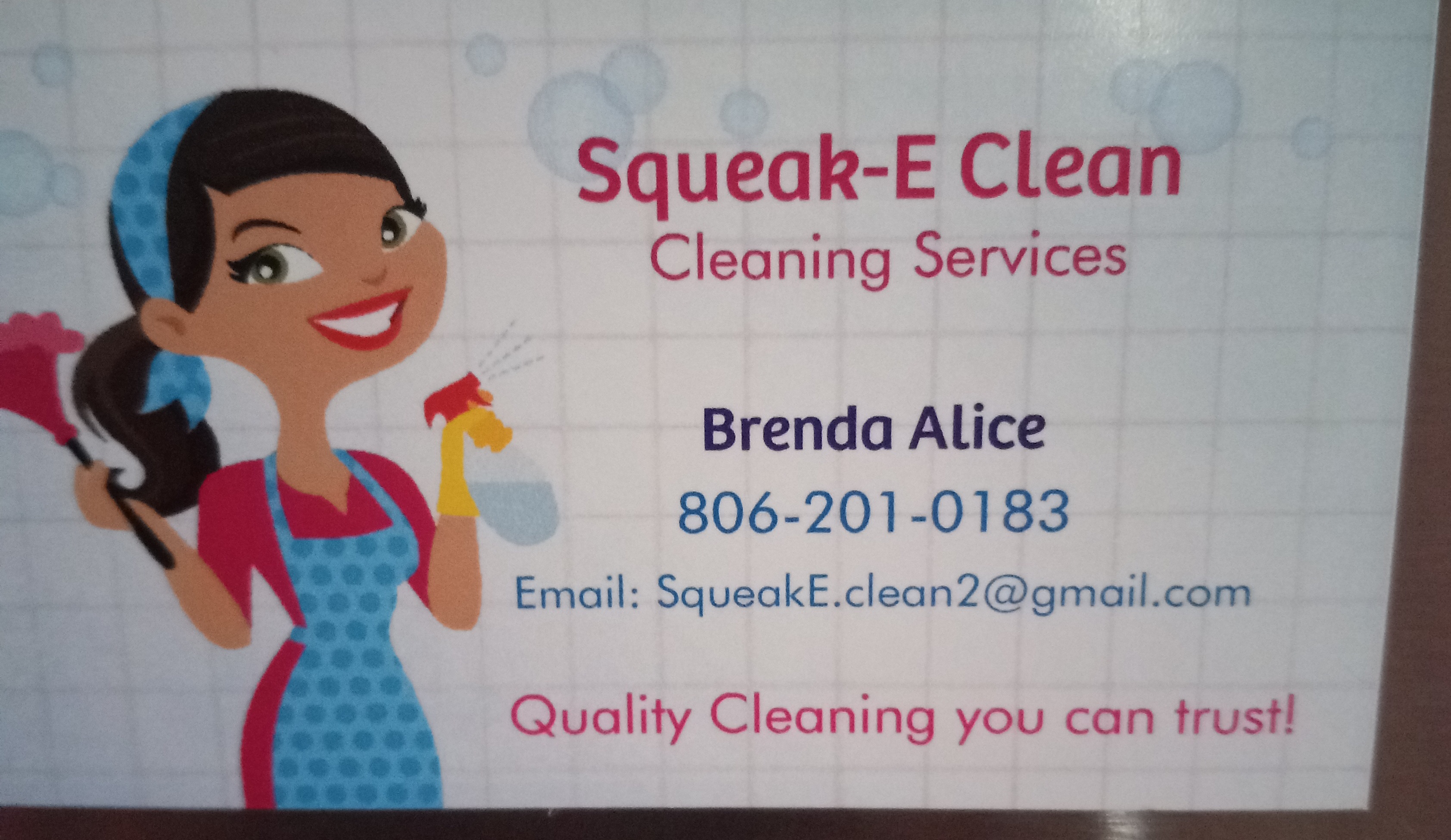 Squeak-E Clean Logo