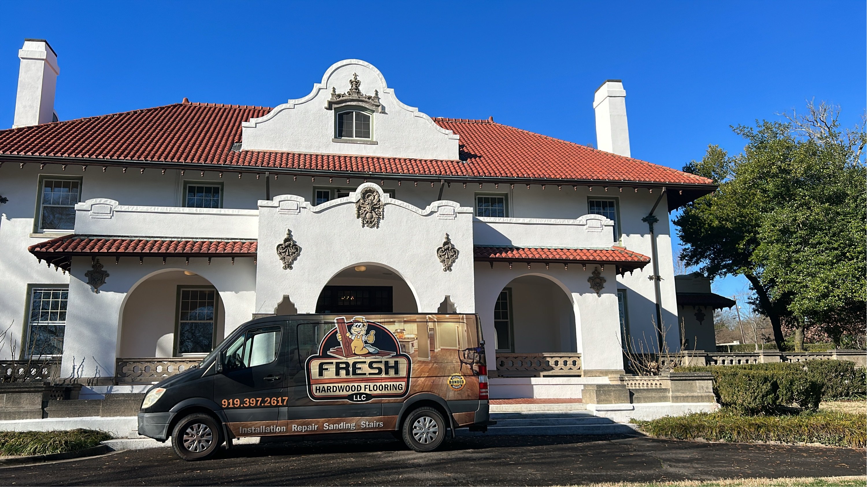 Fresh Hardwood Flooring, LLC Logo