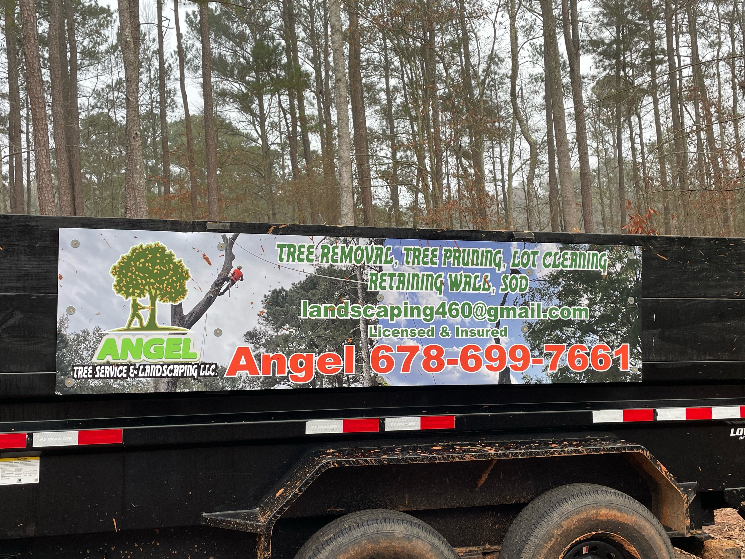 Landscaping Services Logo