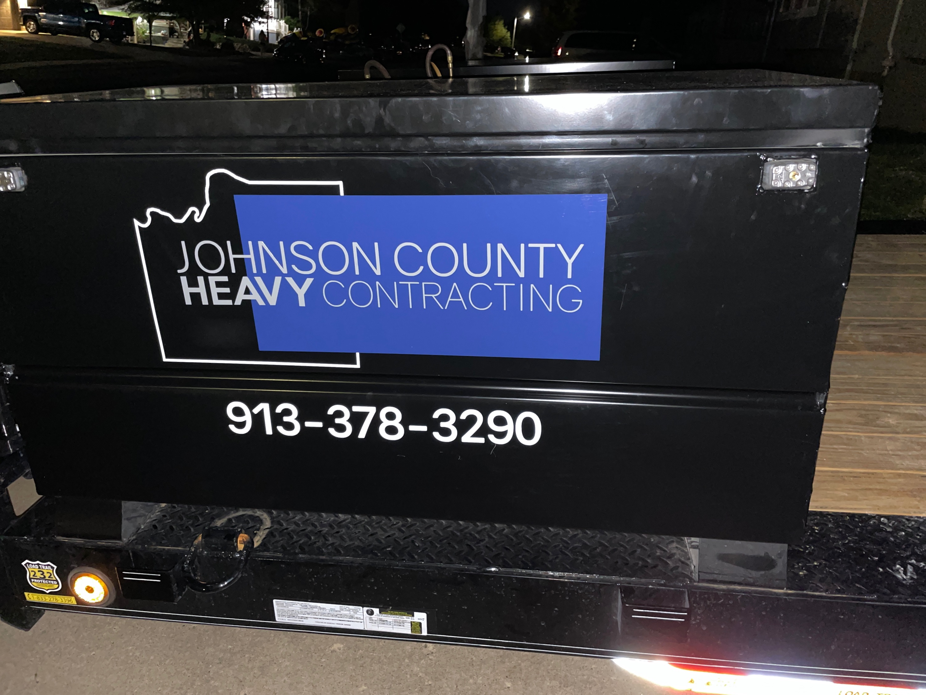 Johnson County Heavy Contracting, LLC Logo