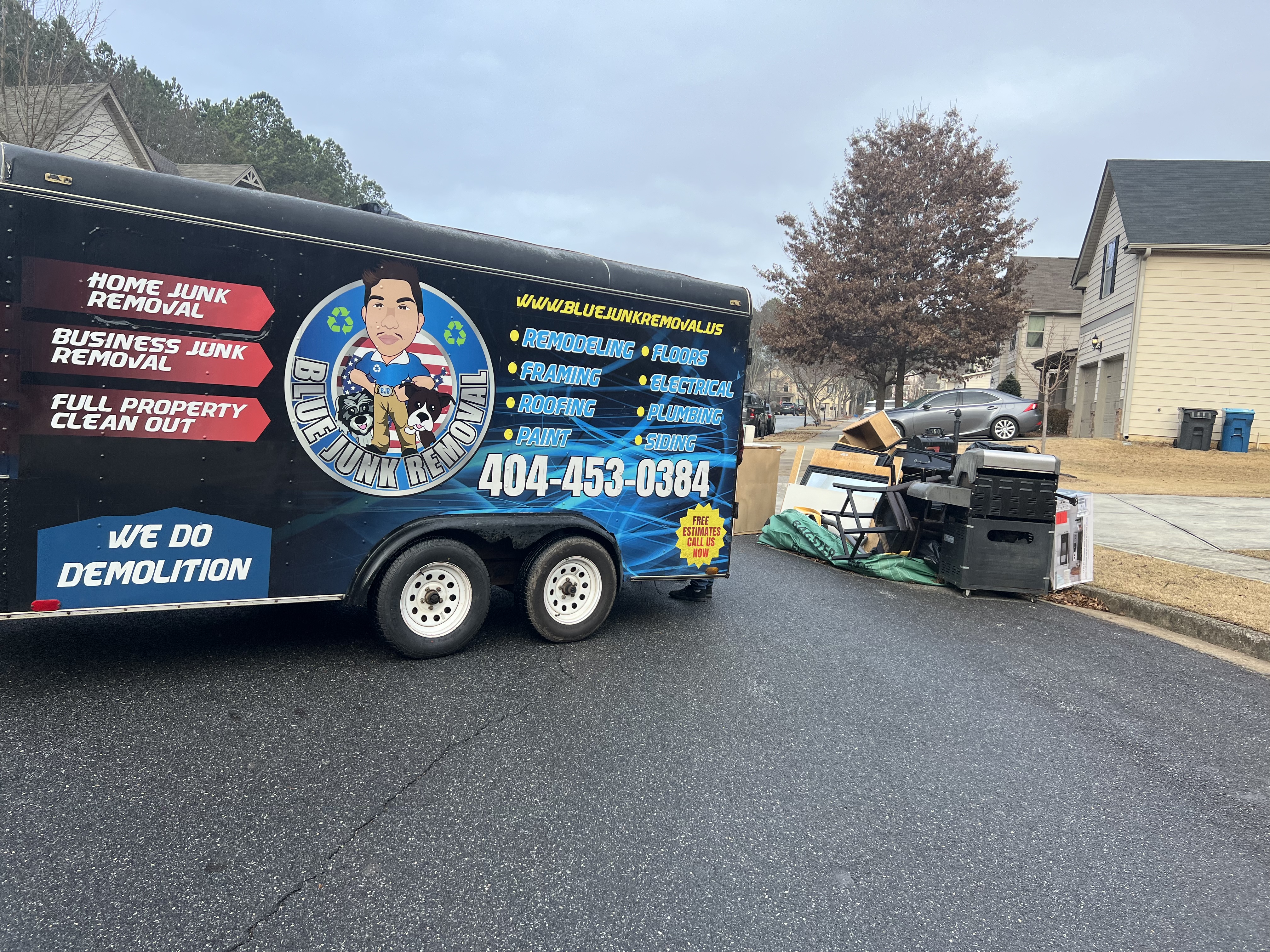 Blue Junk Removal and Remodeling LLC Logo