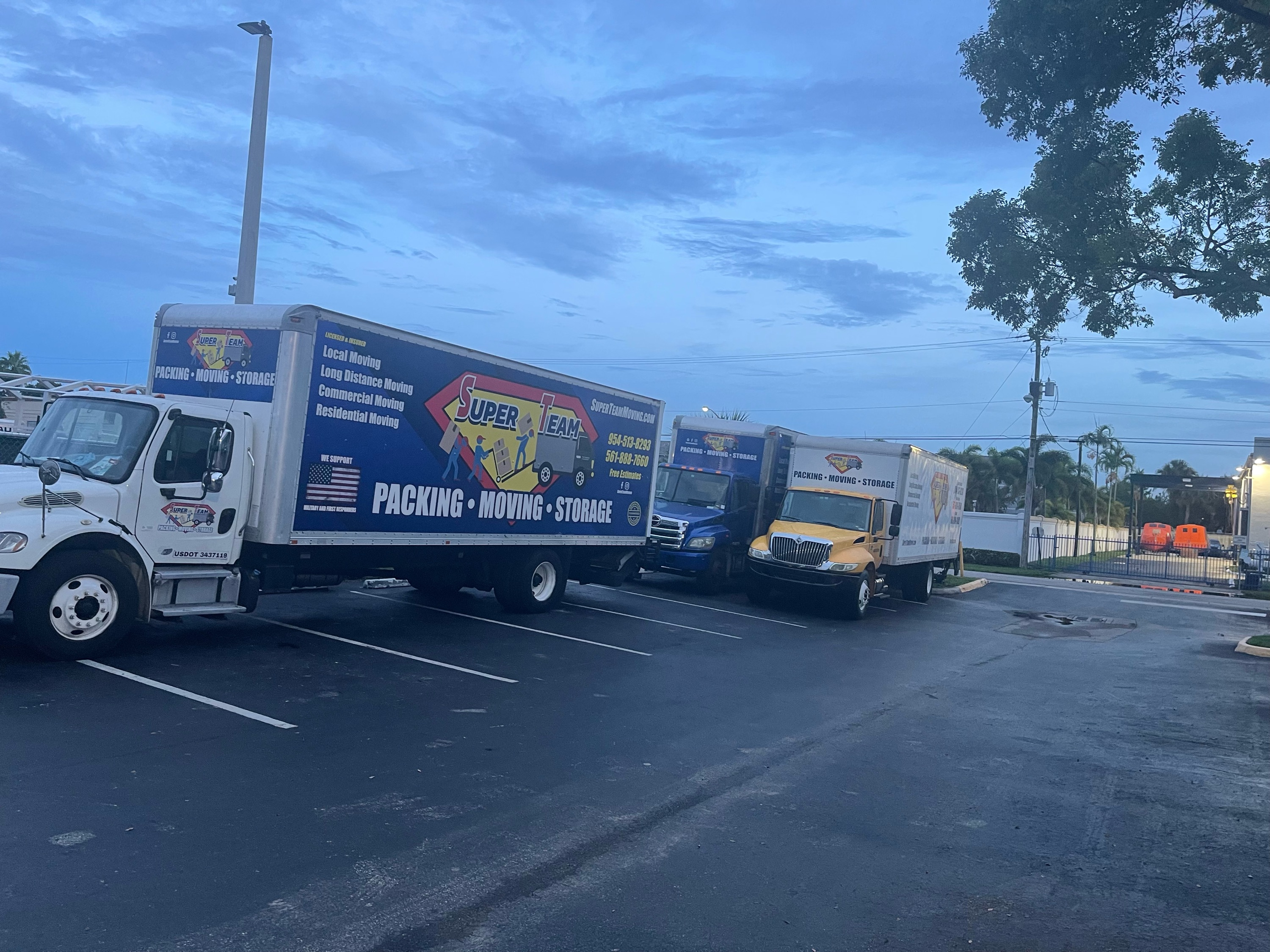 Super Team Moving and Storage, LLC Logo
