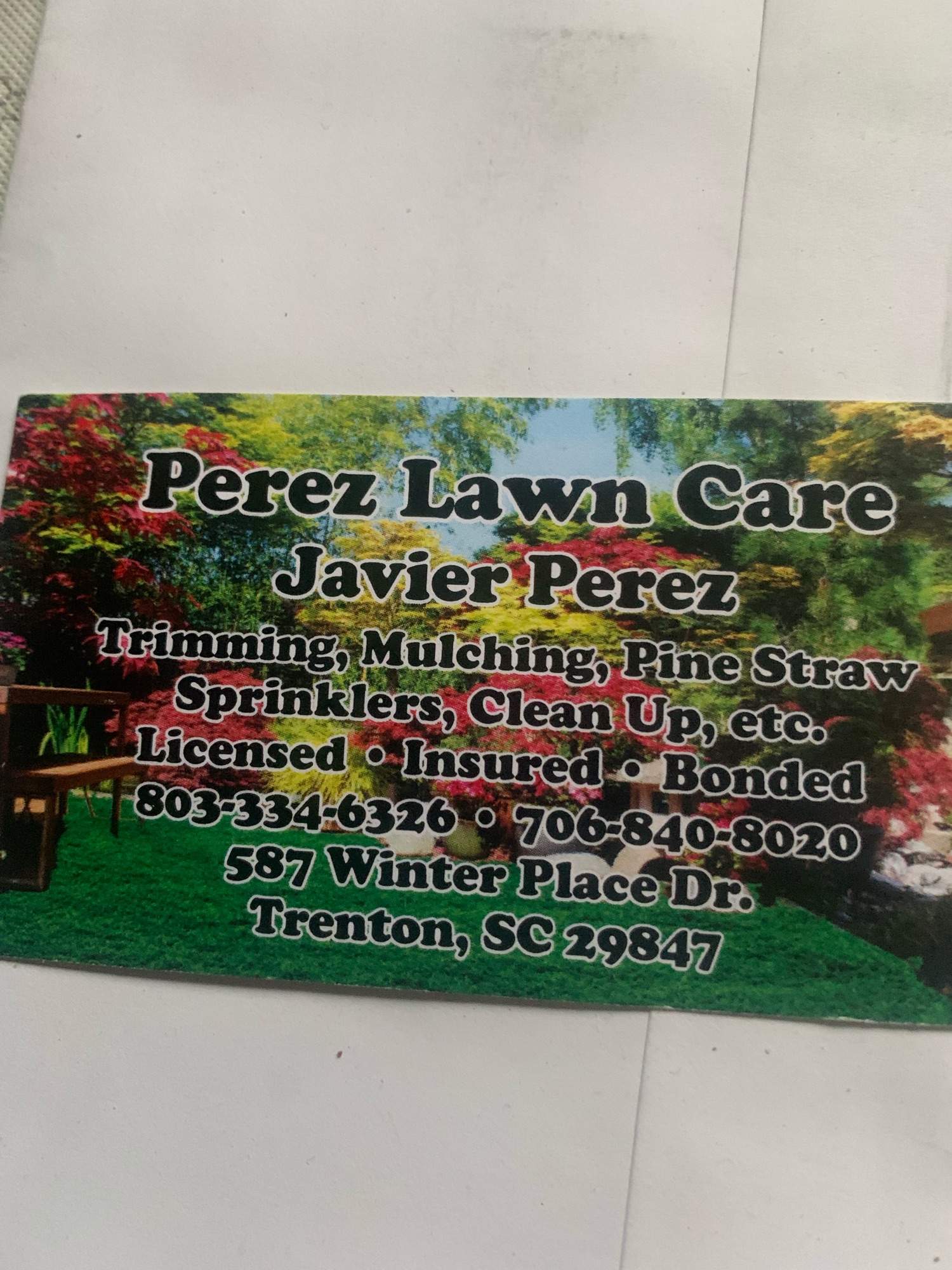 Perez Lawn Care Logo
