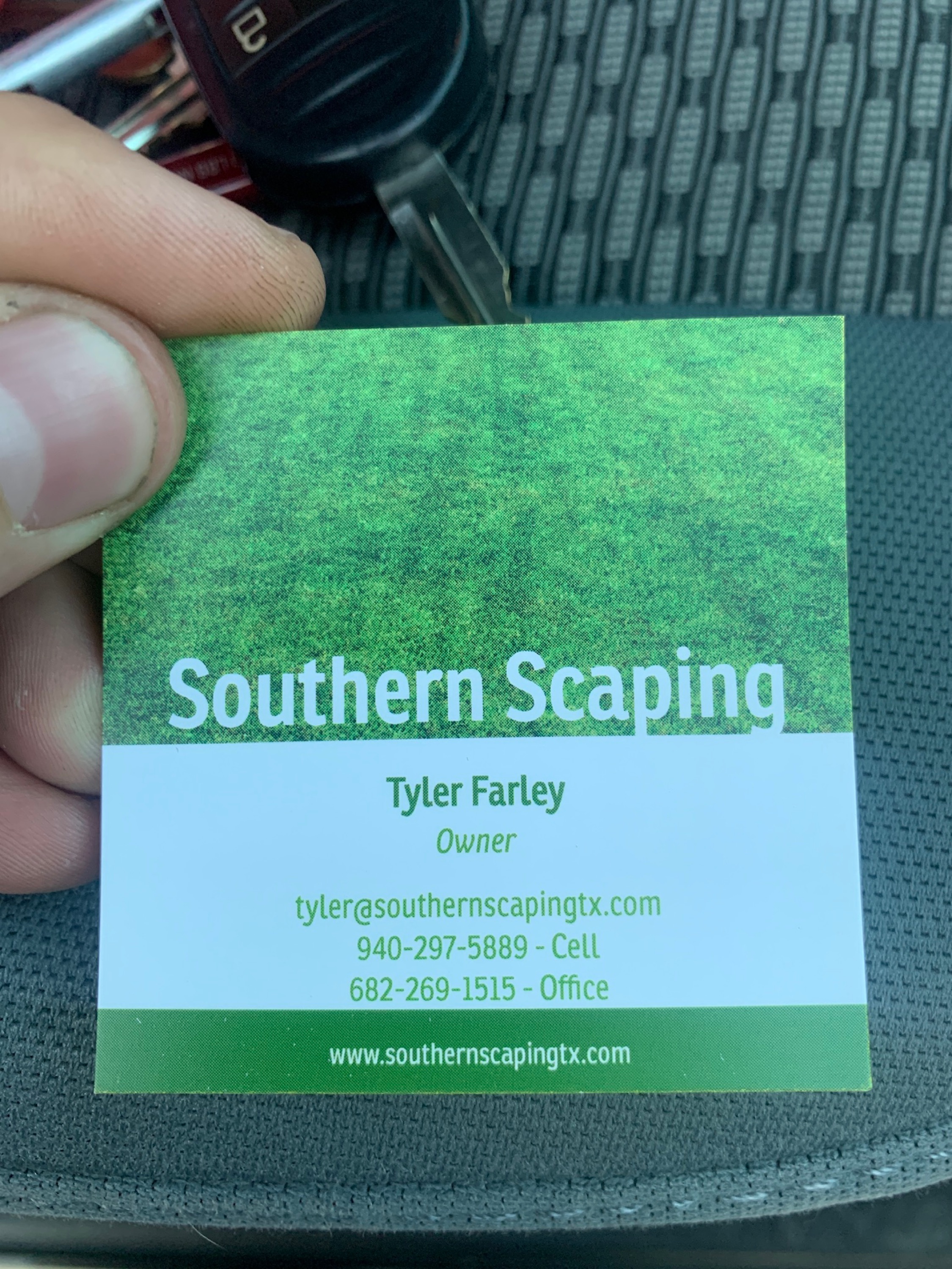 Southern Scaping, LLC Logo