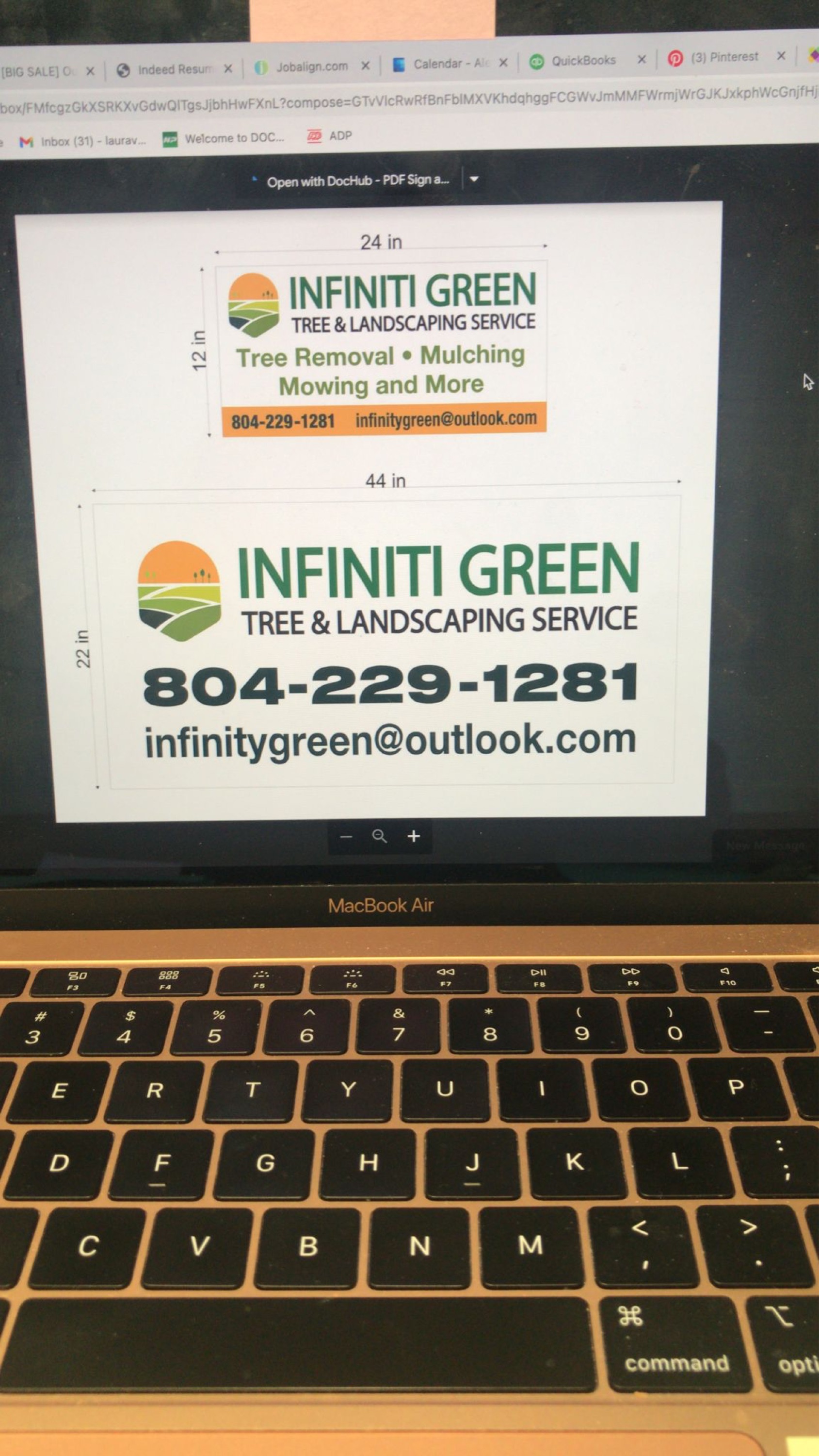 Infiniti Green Landscaping LLC Logo