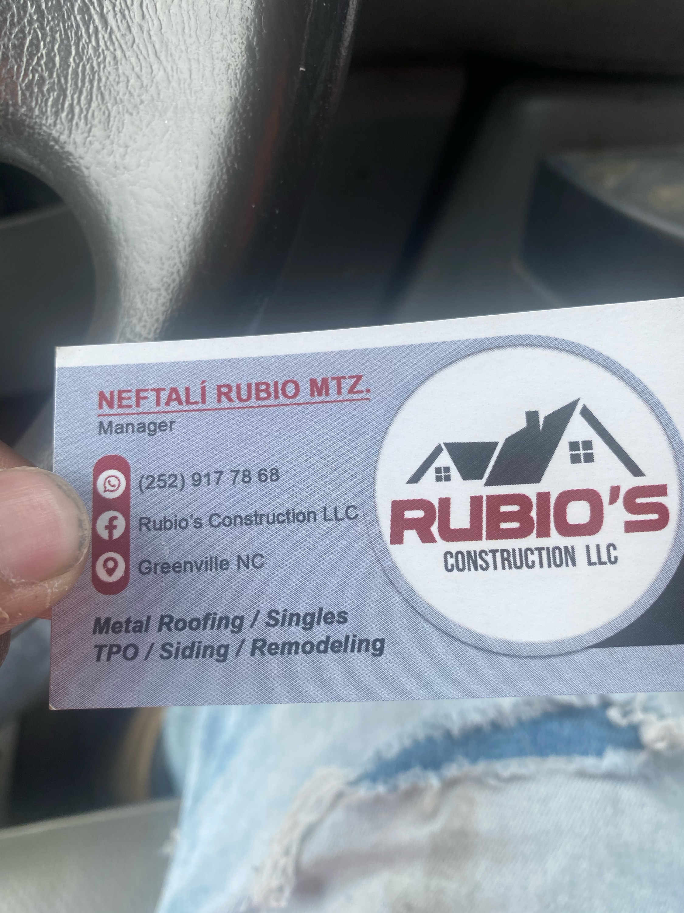 Rubio Martinez Construction, LLC Logo