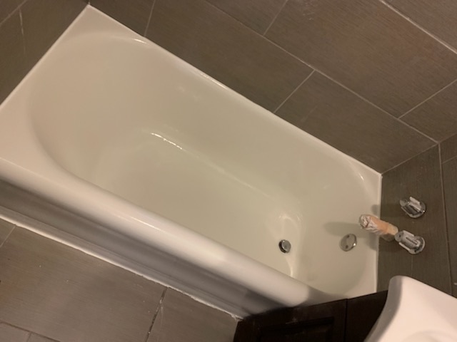 bathtub reglazing milwaukee wi