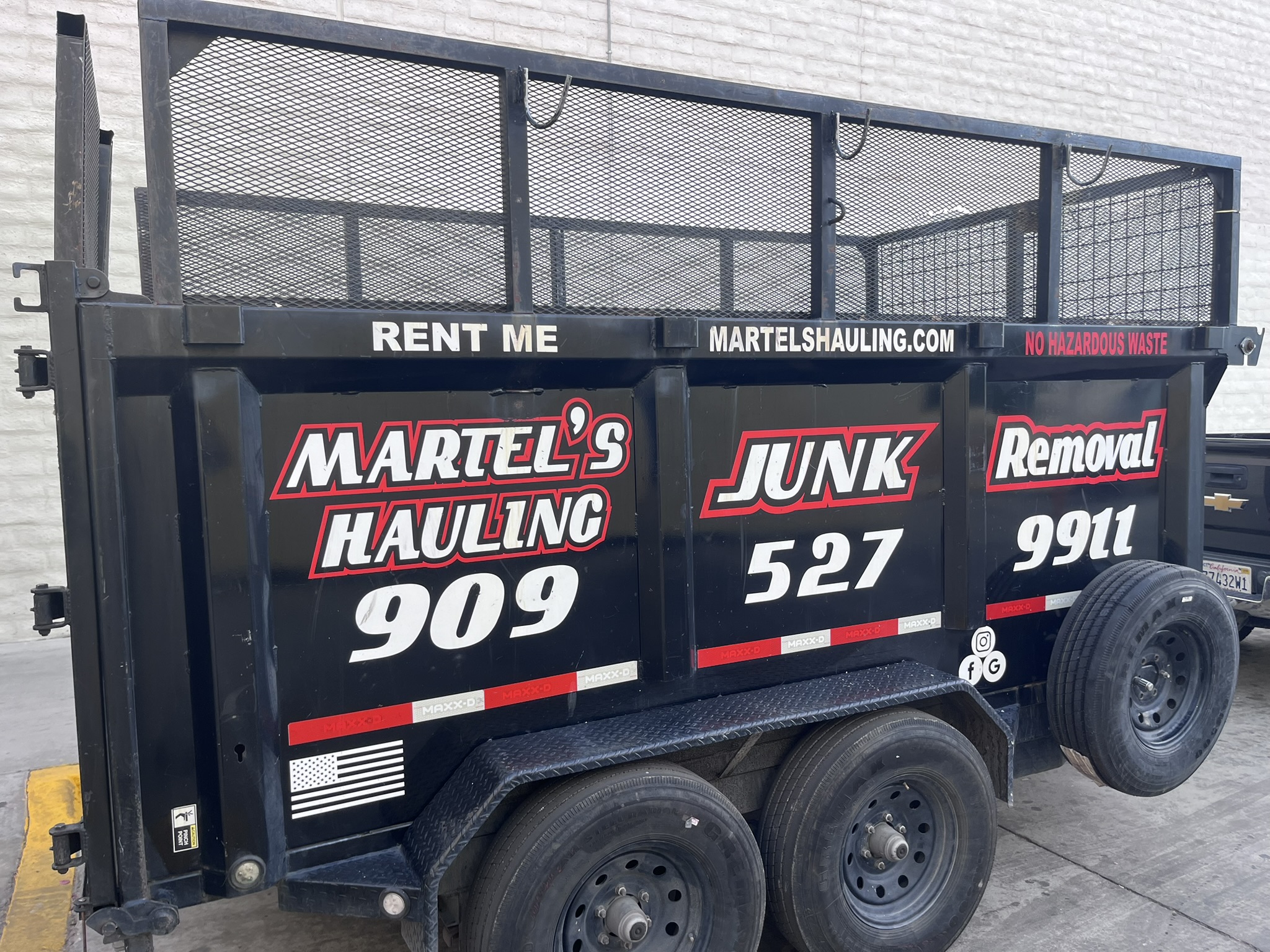 Martel's Hauling & Junk Removal Logo