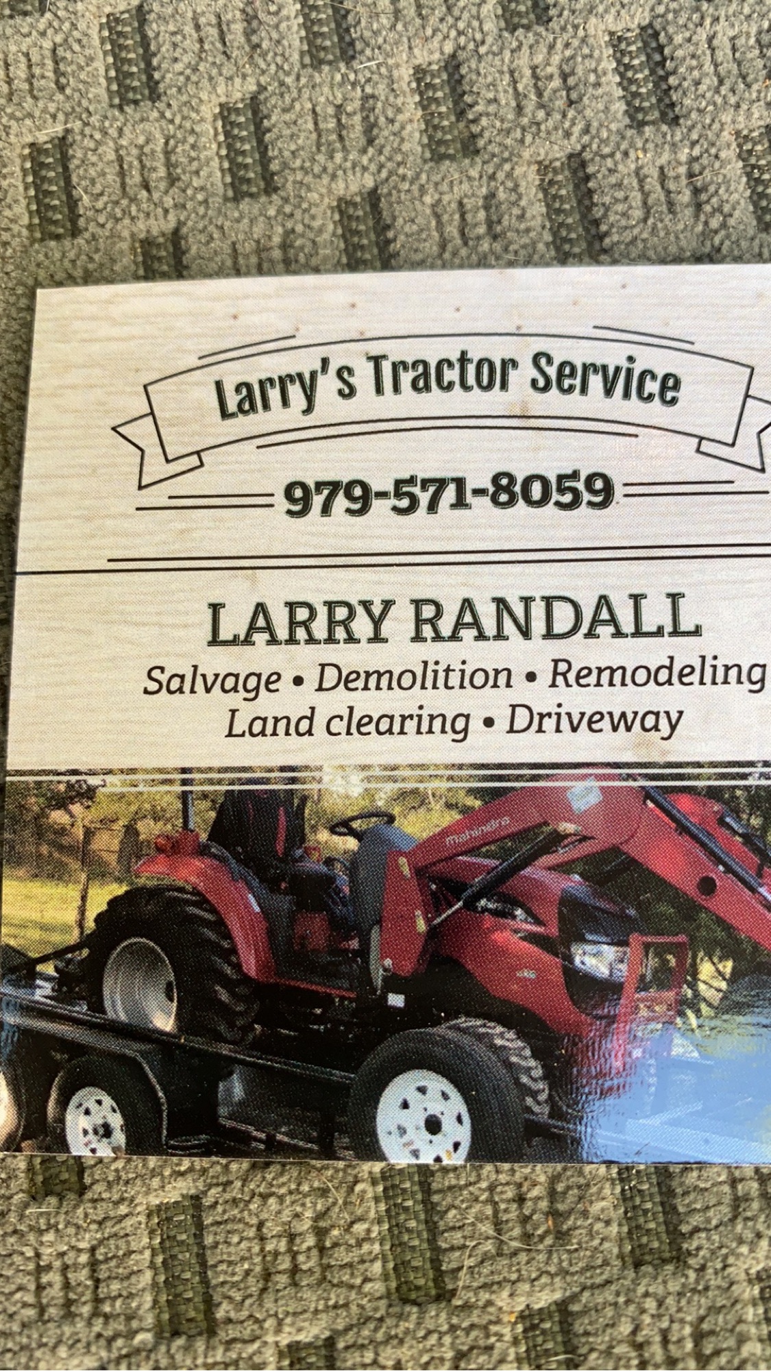 Larry's Tractor Service Logo