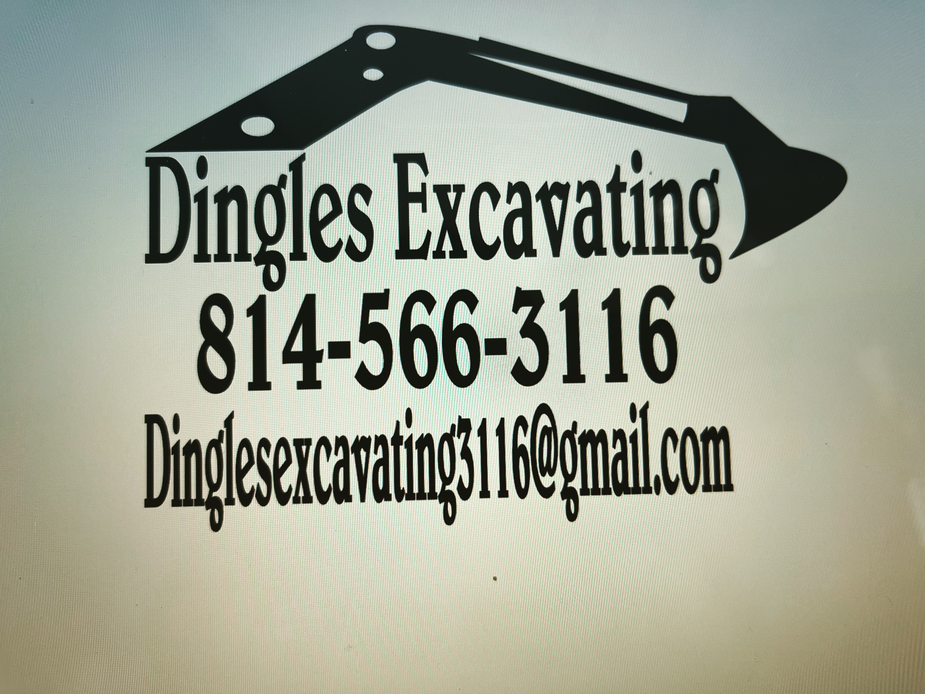 Dingles Excavating Logo