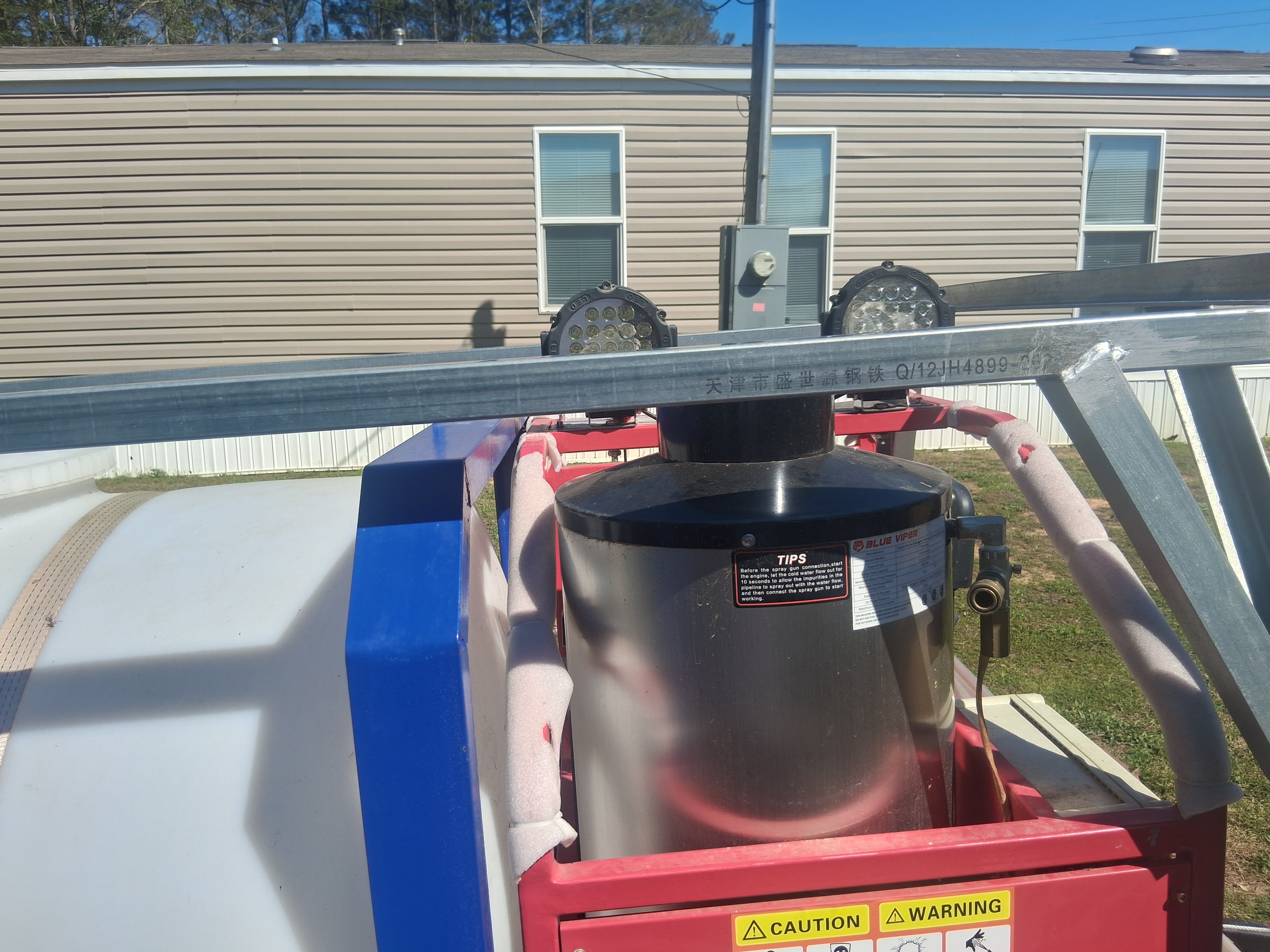 Williams Pressure Washing Logo