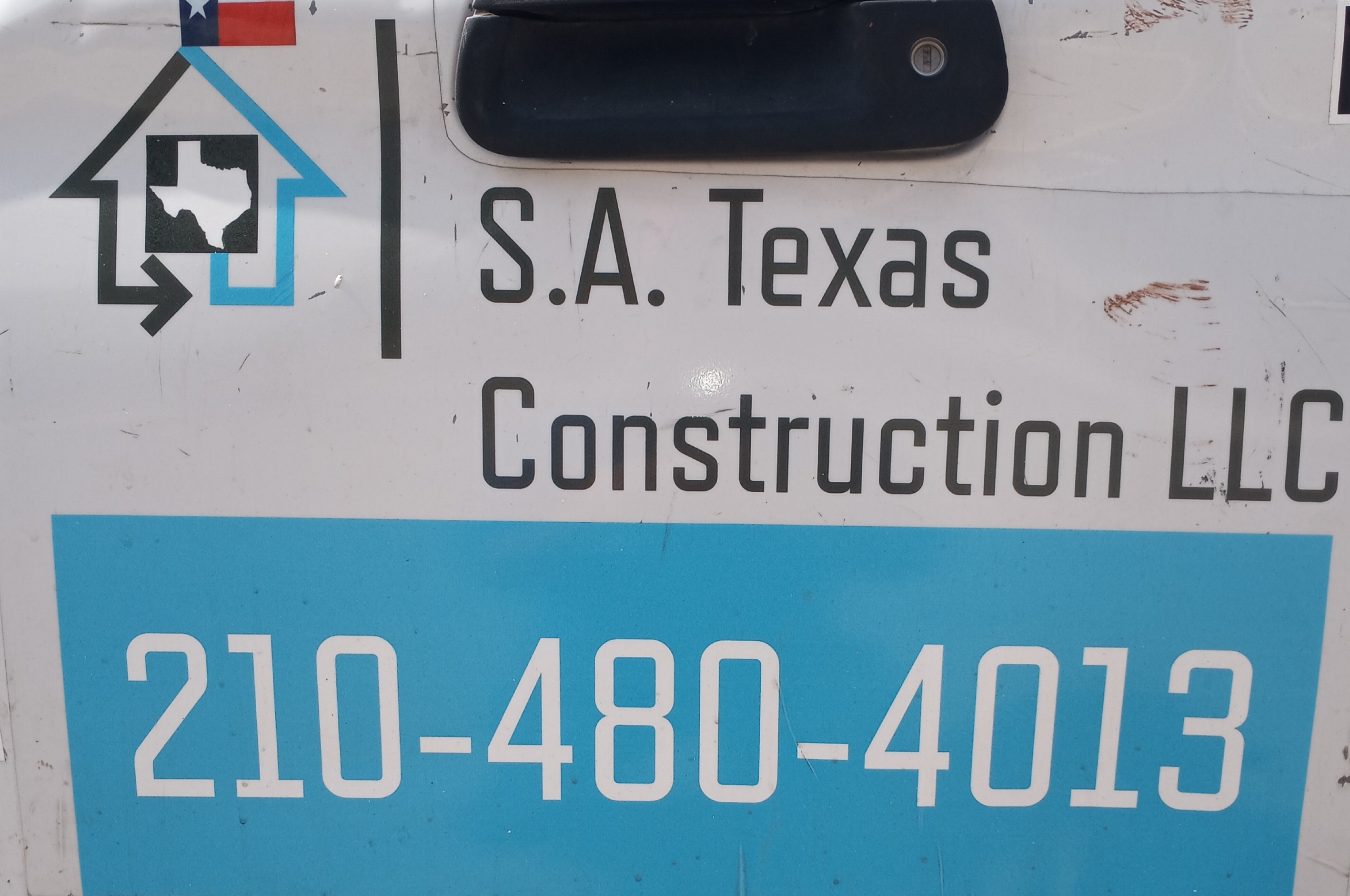 S.A. Texas Construction, LLC Logo