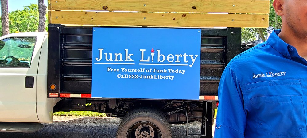 Junk Liberty, LLC Logo
