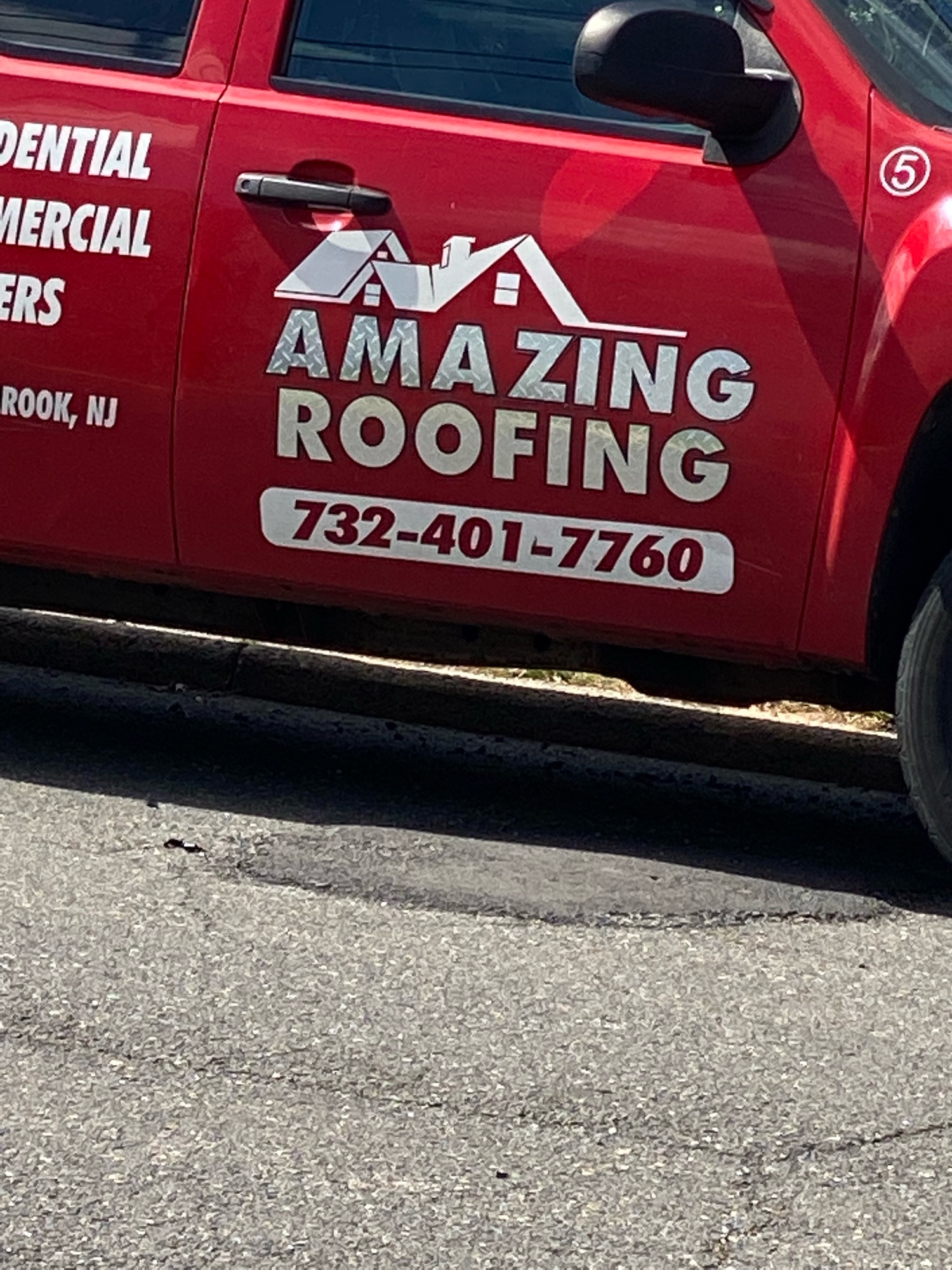 Amazing Contracting & Roofing Logo