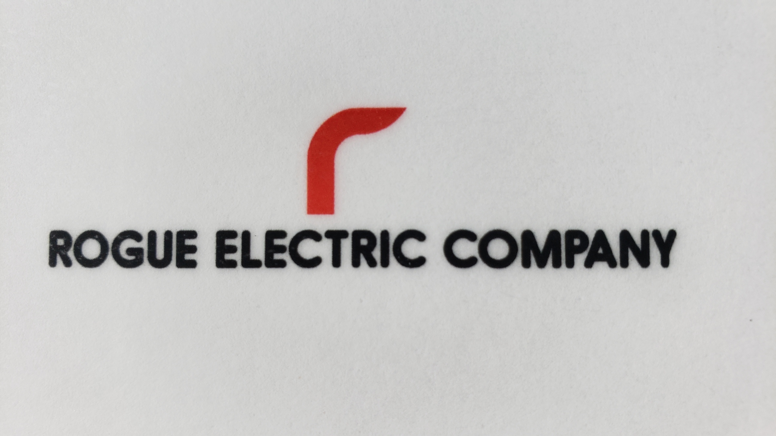 Rogue Electric Company, LLC Logo