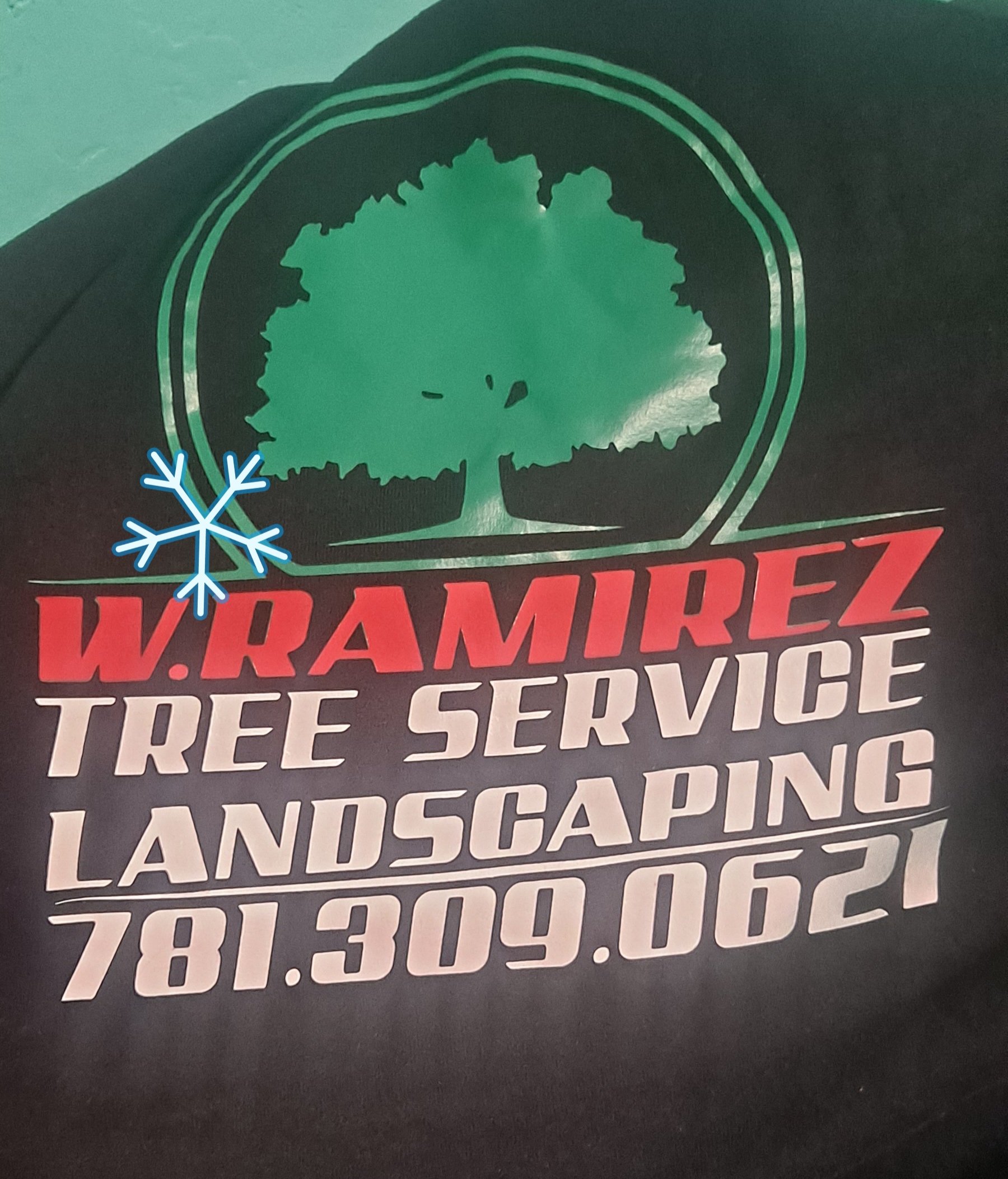 W Ramerez Tree Service & Landscaping Logo