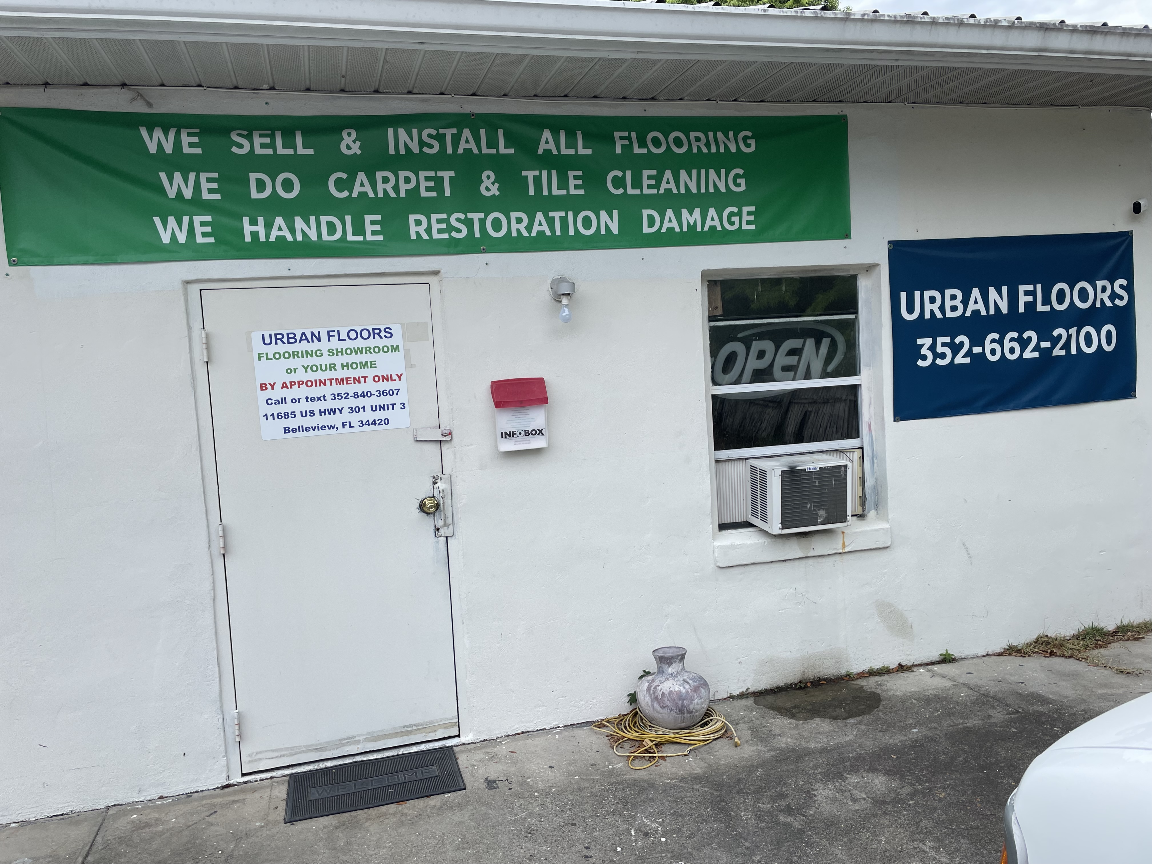 Urban Floors & Carpet, Tile Cleaning, LLC Logo