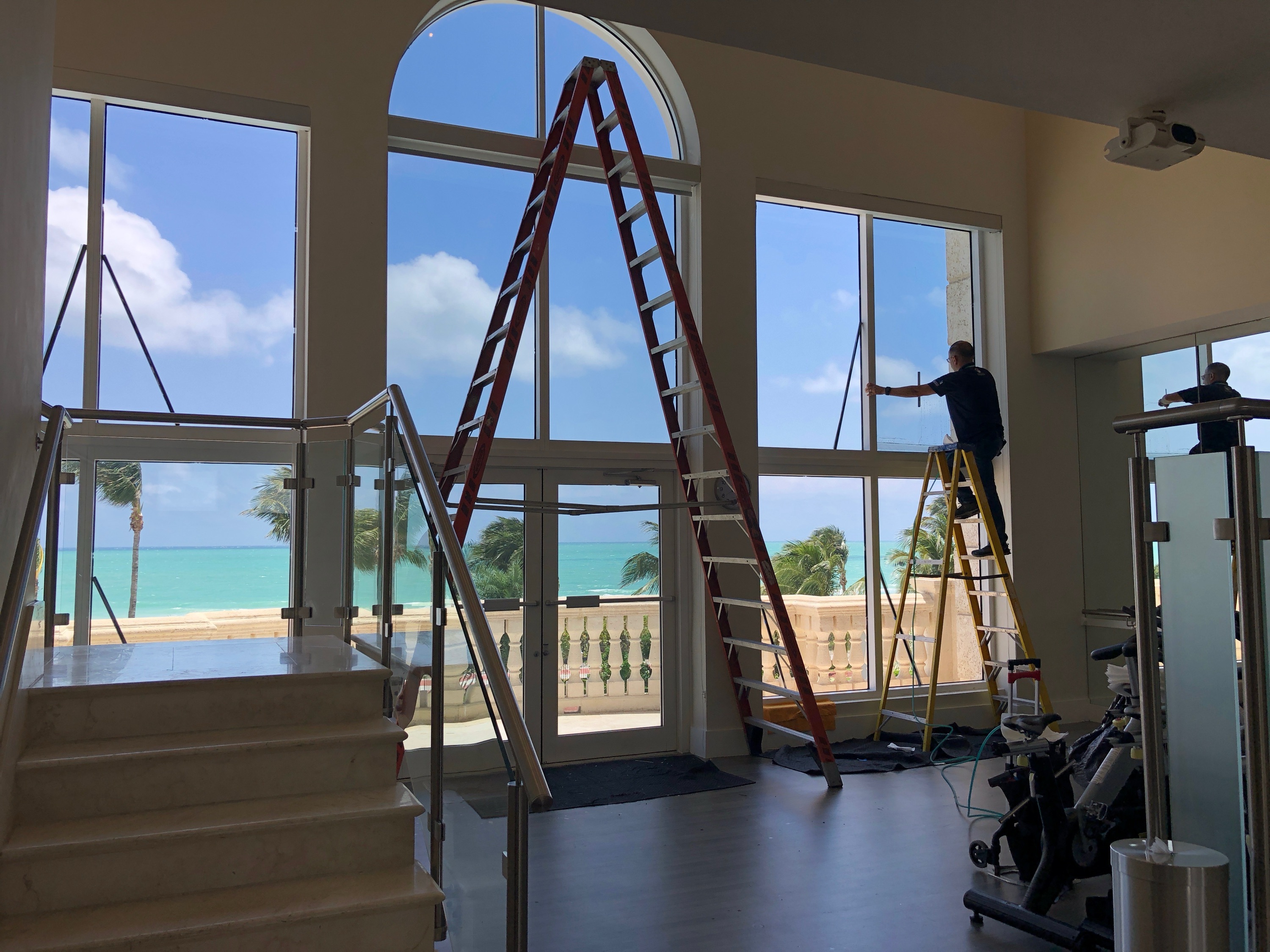 Miami-Dade Window Tinting Logo