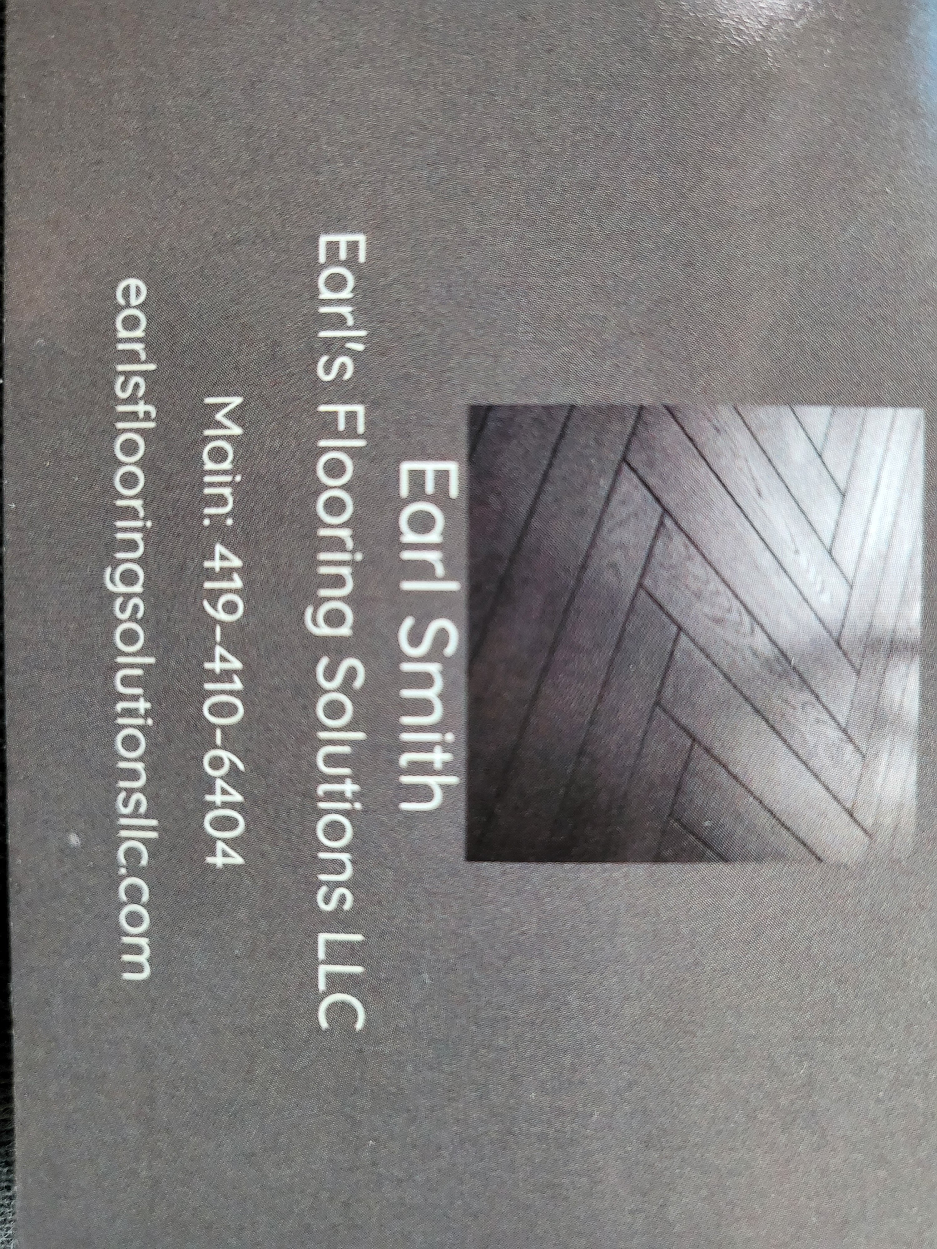 Earl's Flooring Solutions, LLC Logo