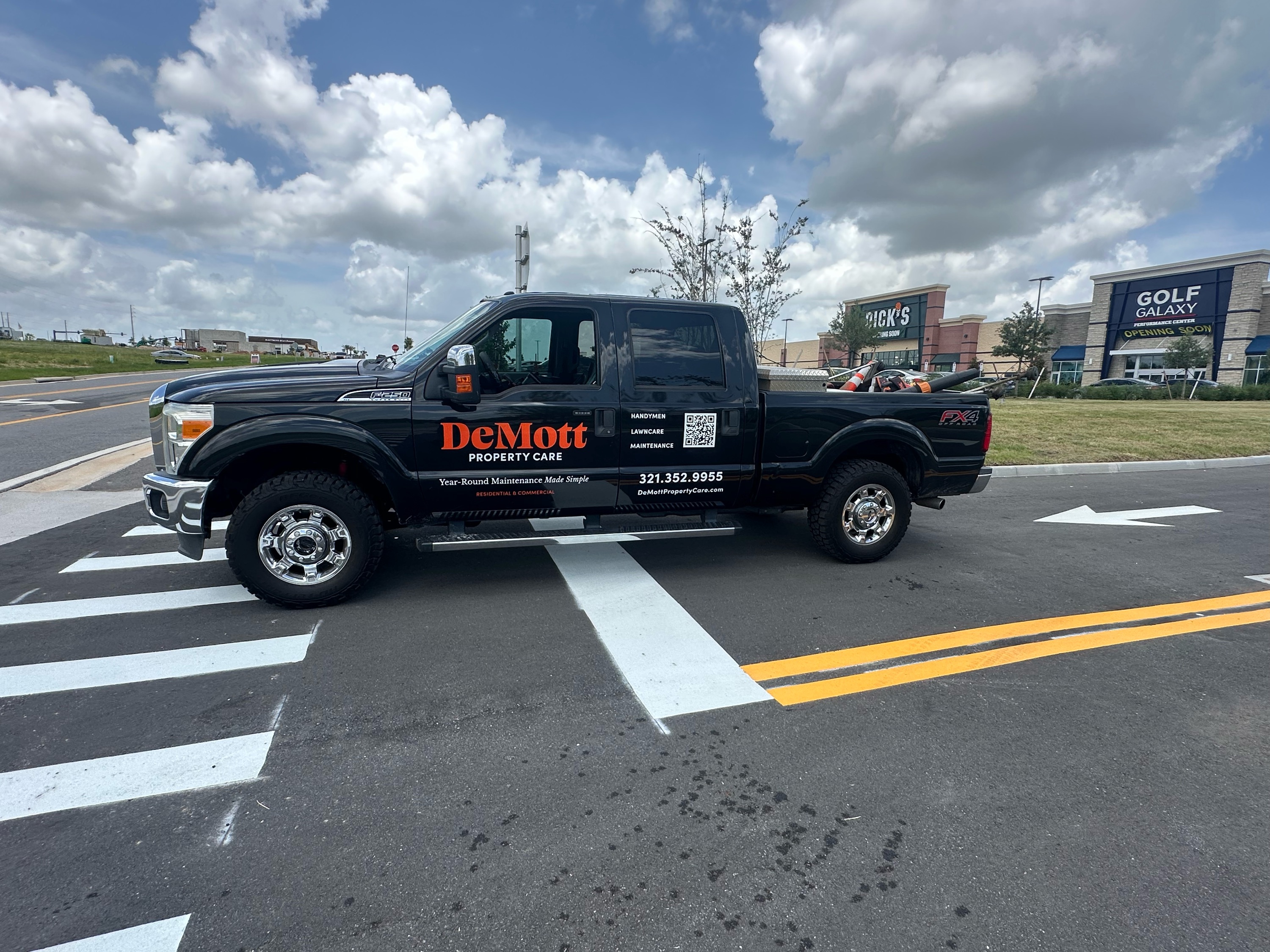 Demott Property Care Logo
