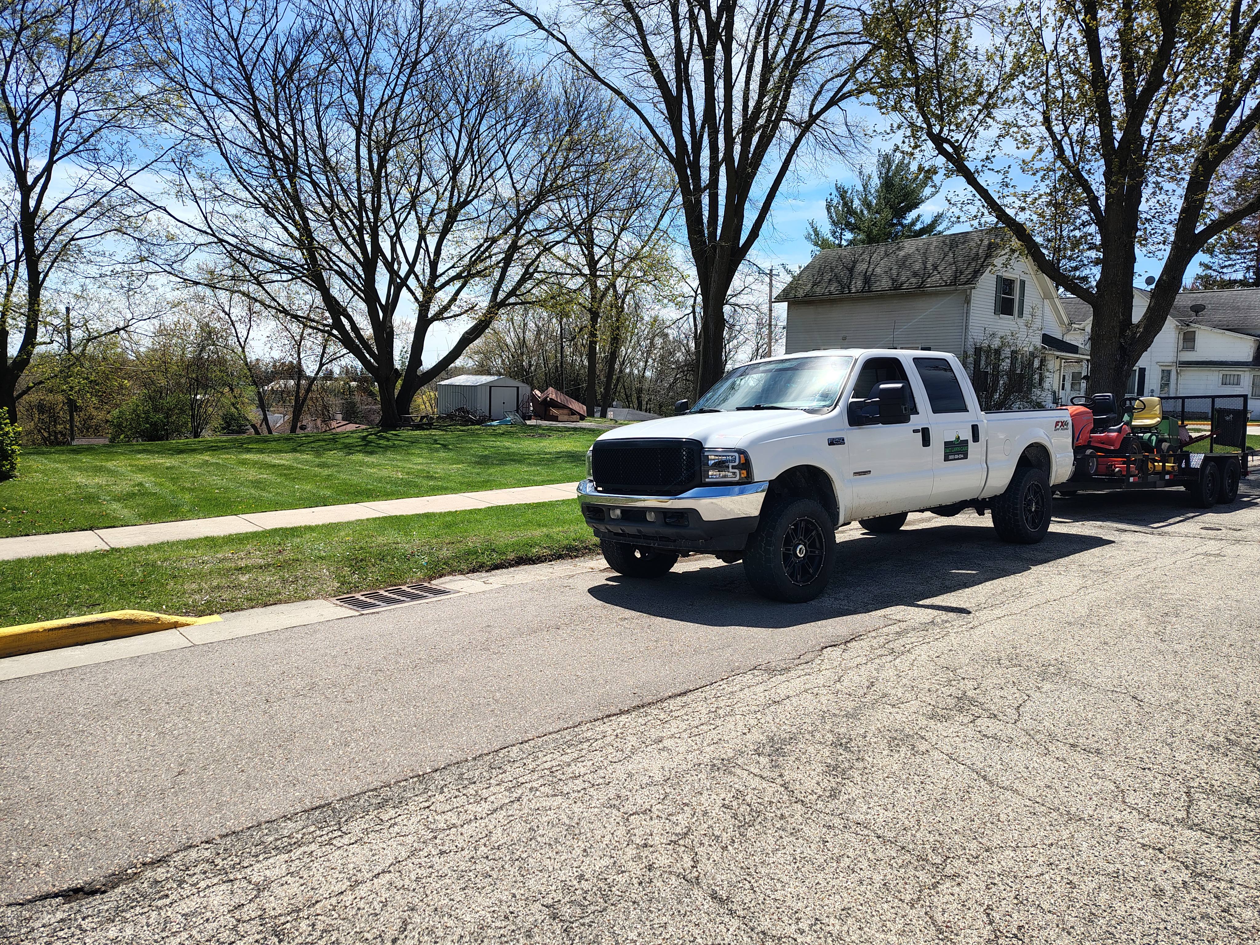 Tylers Lawn Care Logo