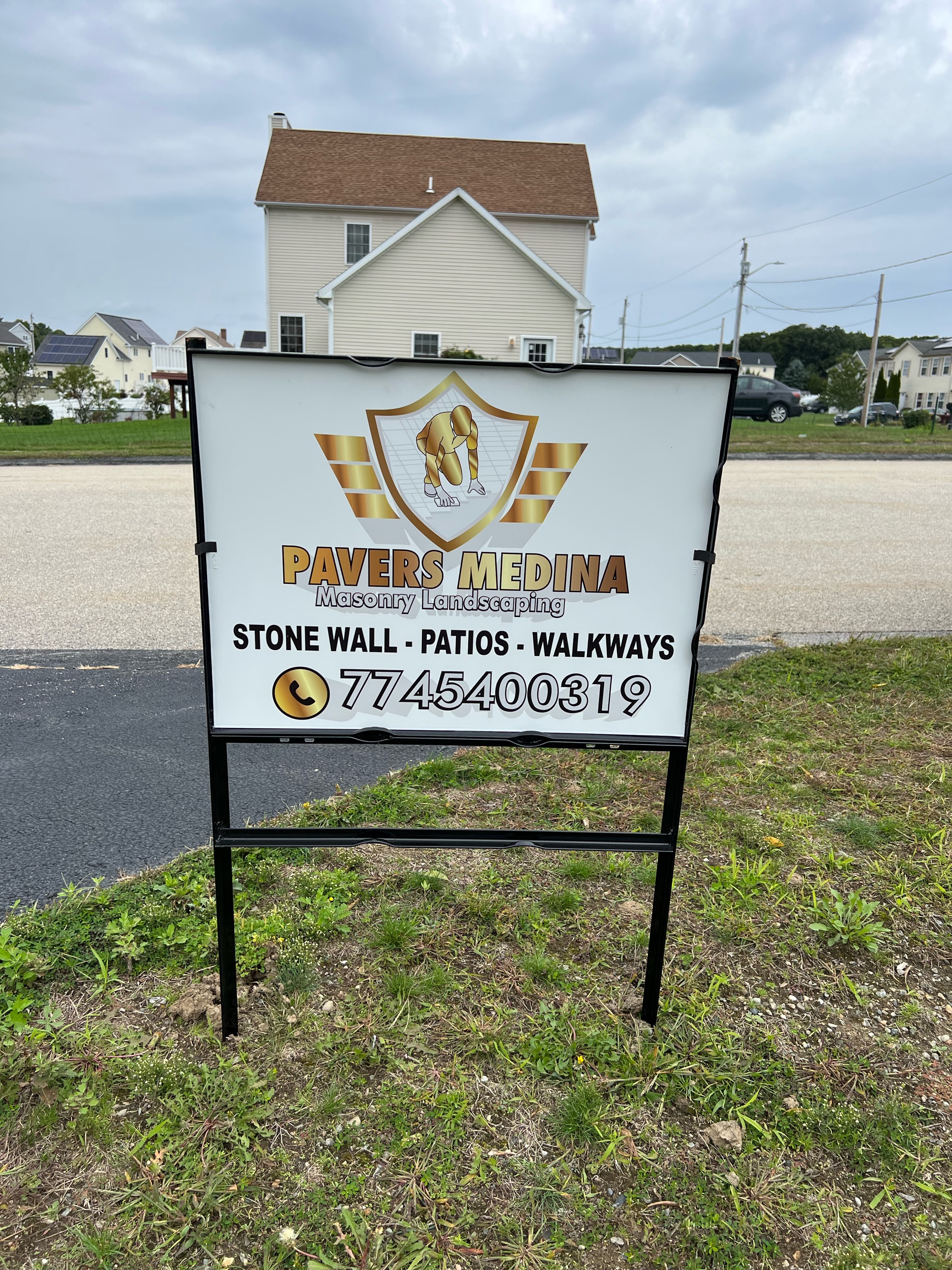 Pavers Medina, Corp. Logo