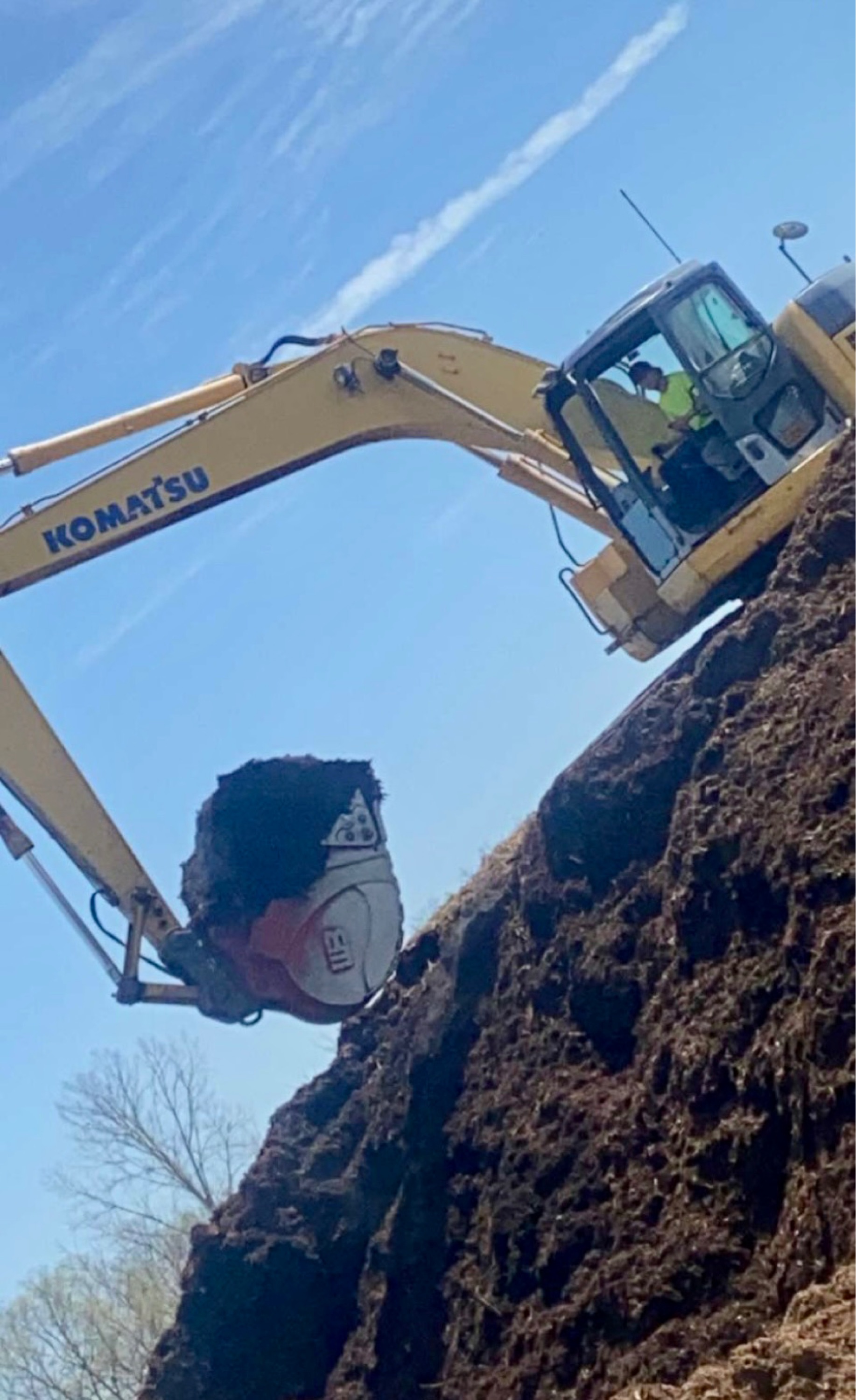 Kinnison Excavating Logo