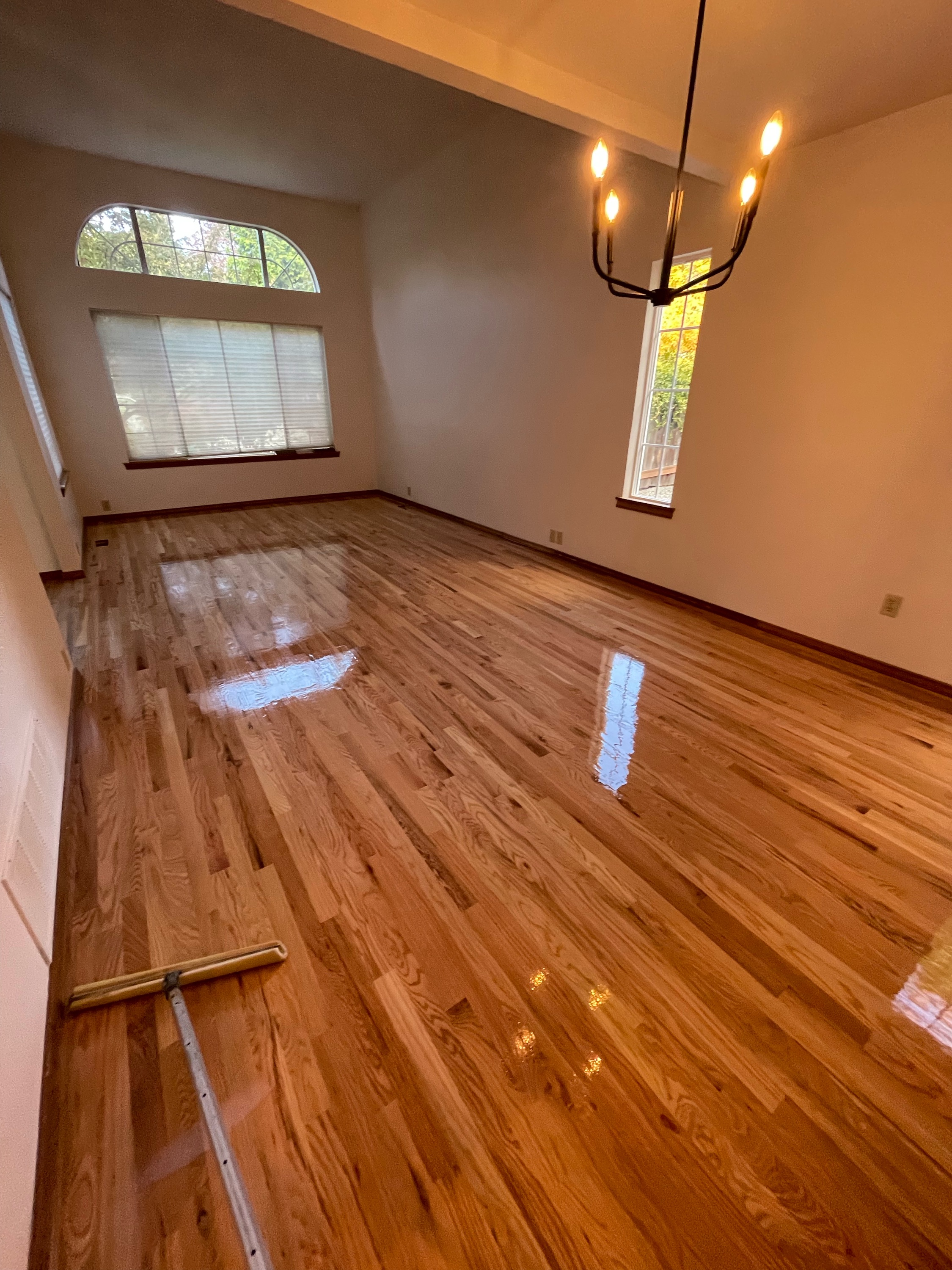 Fuentes Hardwood Floors Logo