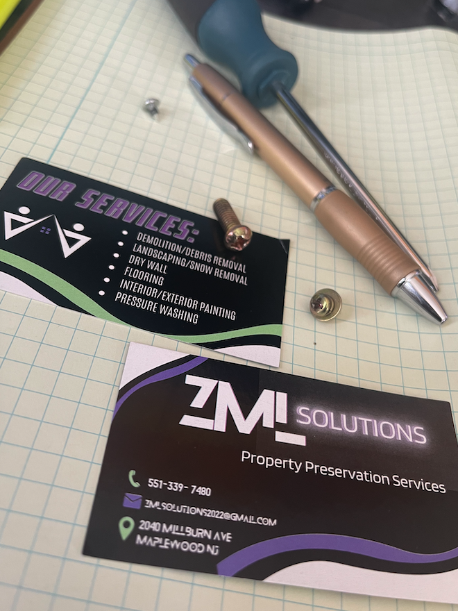 ZML Solutions, LLC Logo