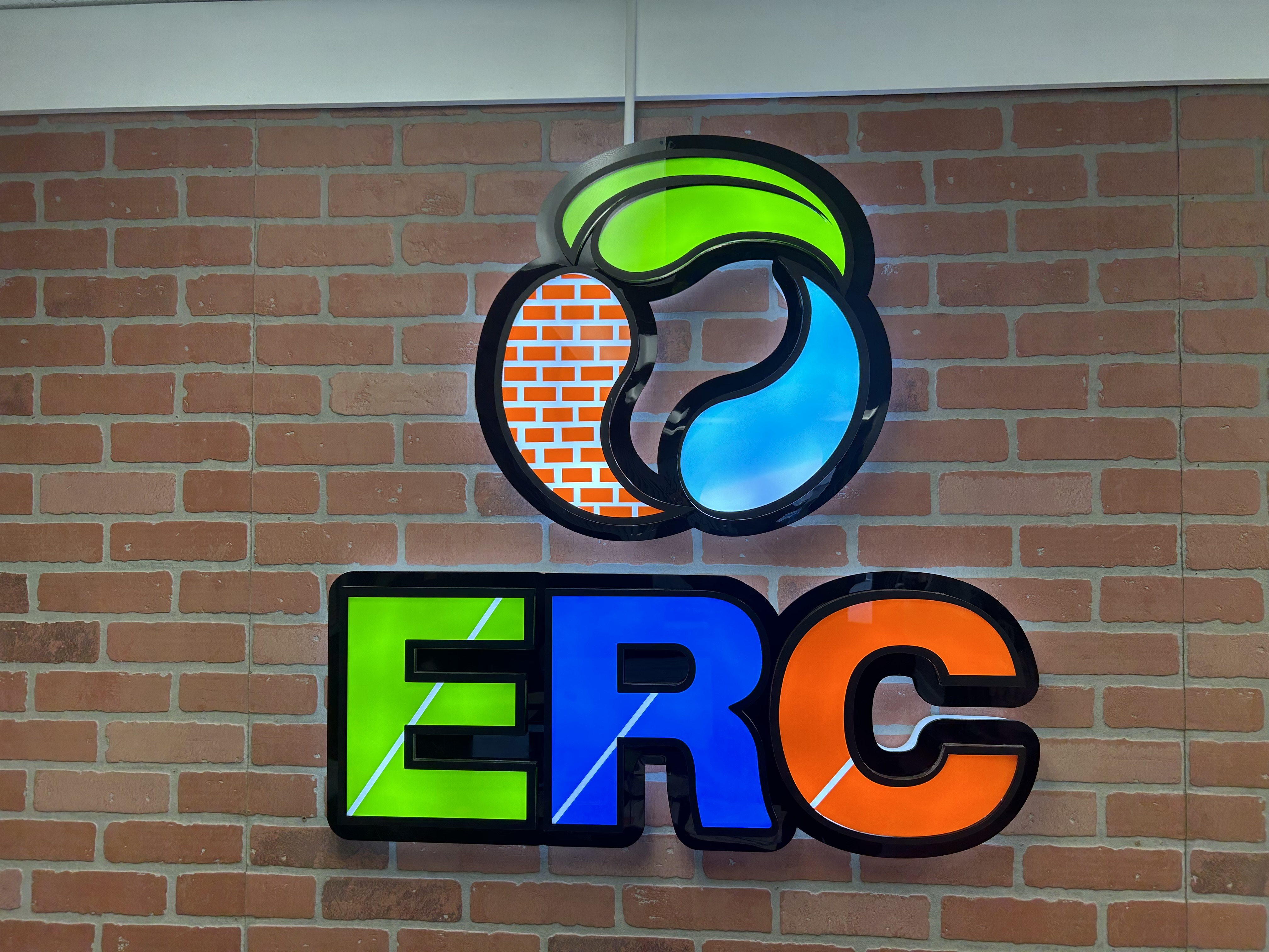Eco Restoration & Construction, LLC Logo