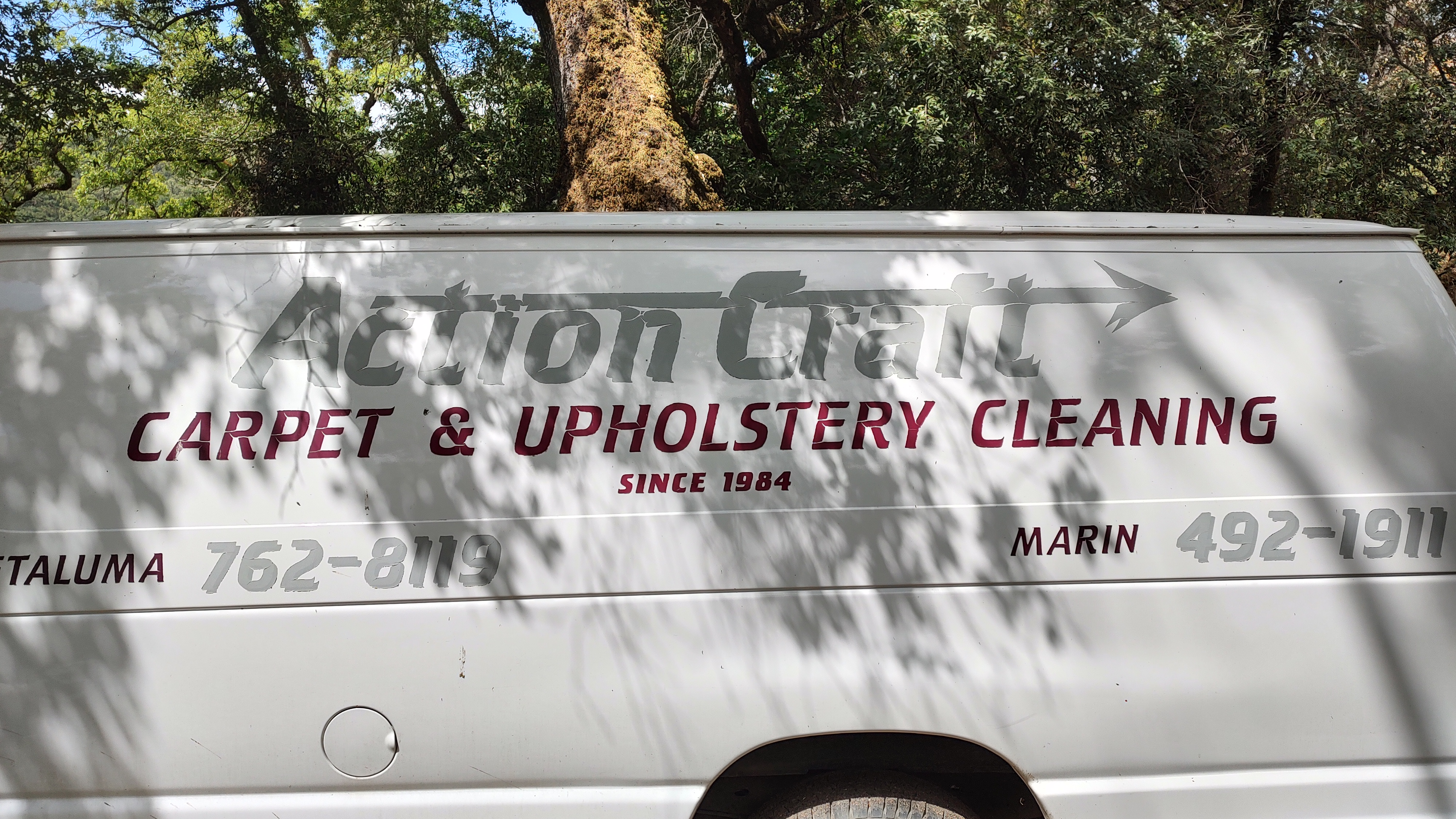 Action Craft Carpet And Upholstery Cleaning Logo