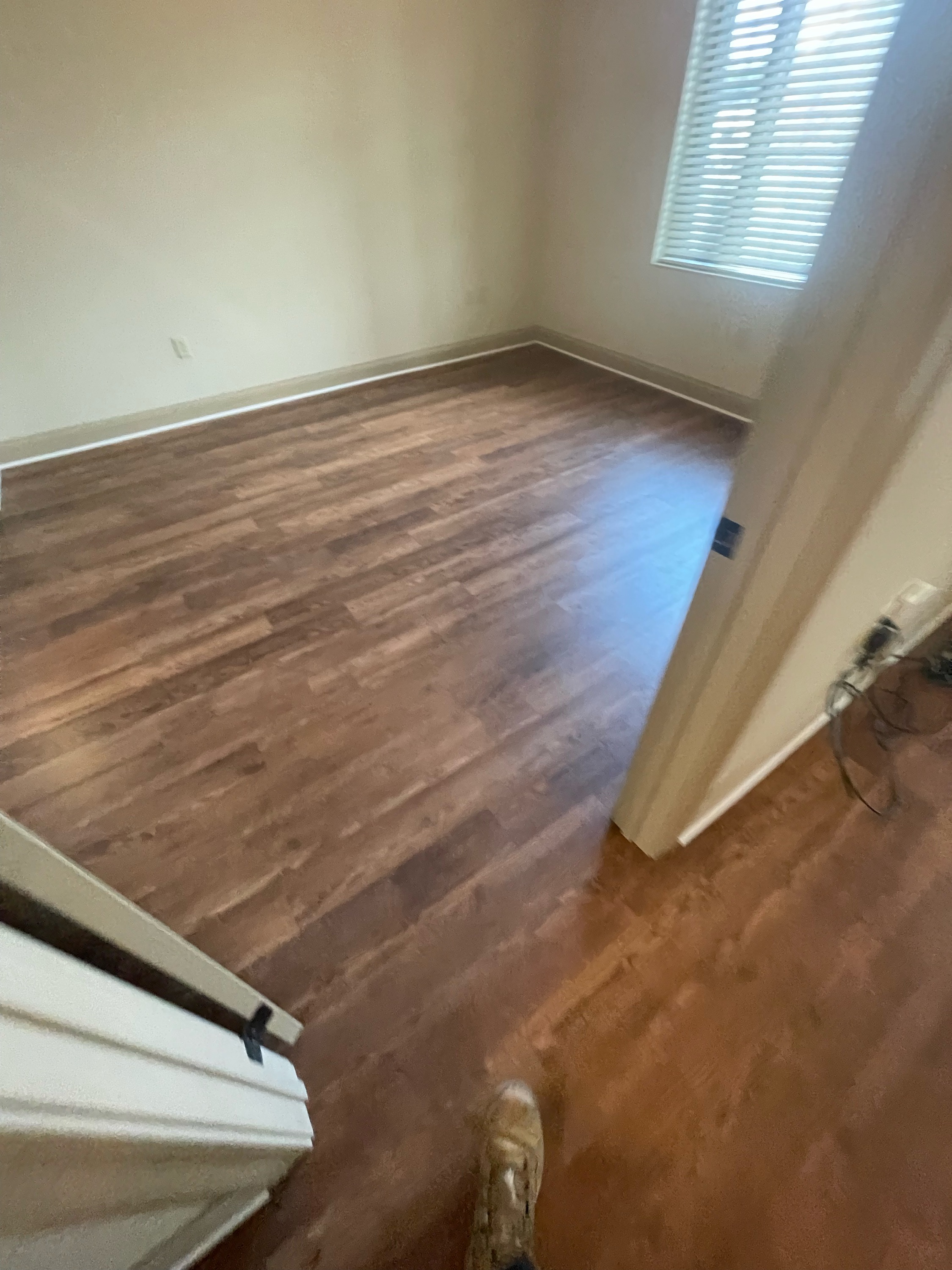 A Plus Flooring, LLC Logo