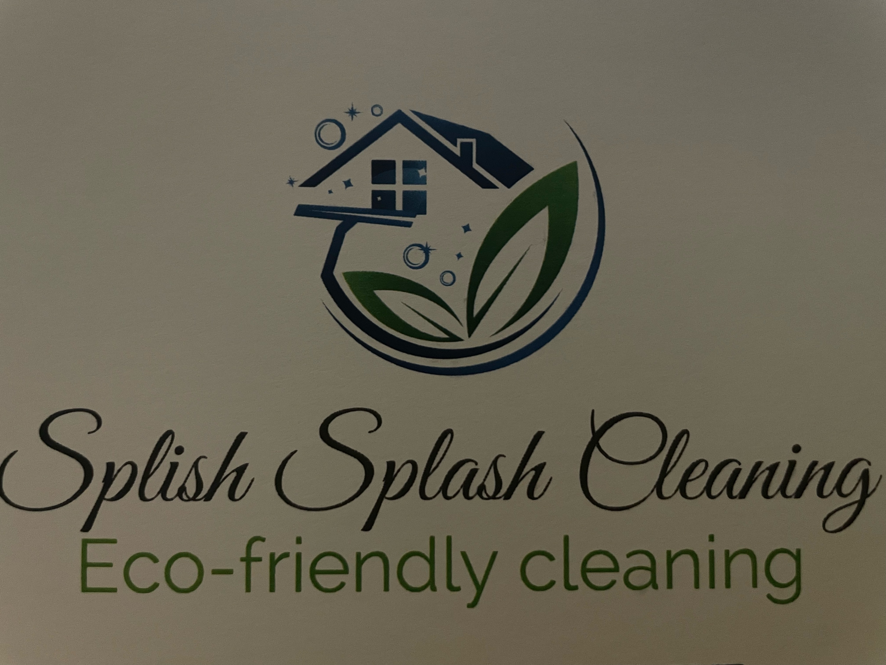 SPLISH SPLASH CLEANING L.L.C Logo