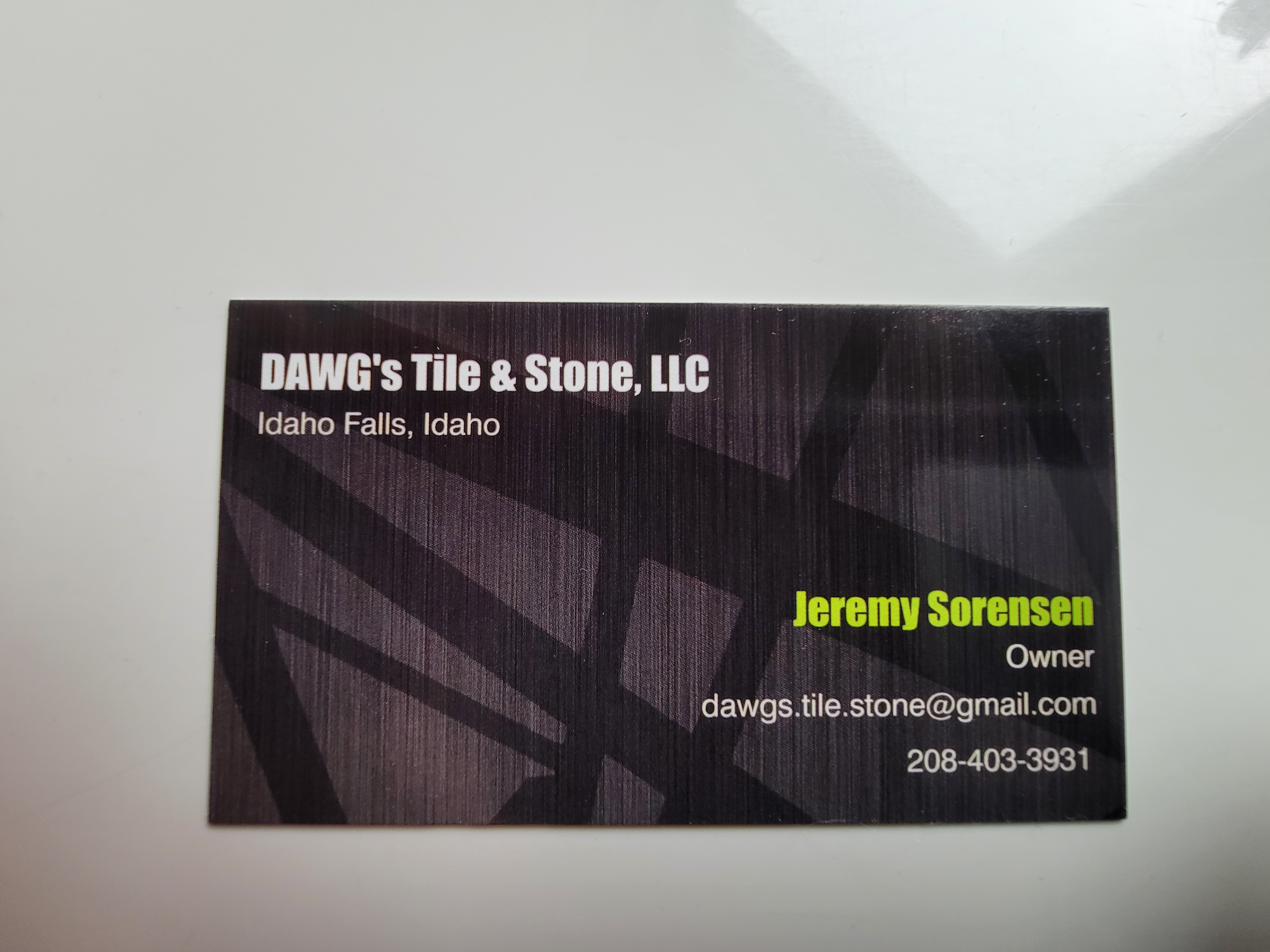 Dawg's Tile & Stone LLC Logo