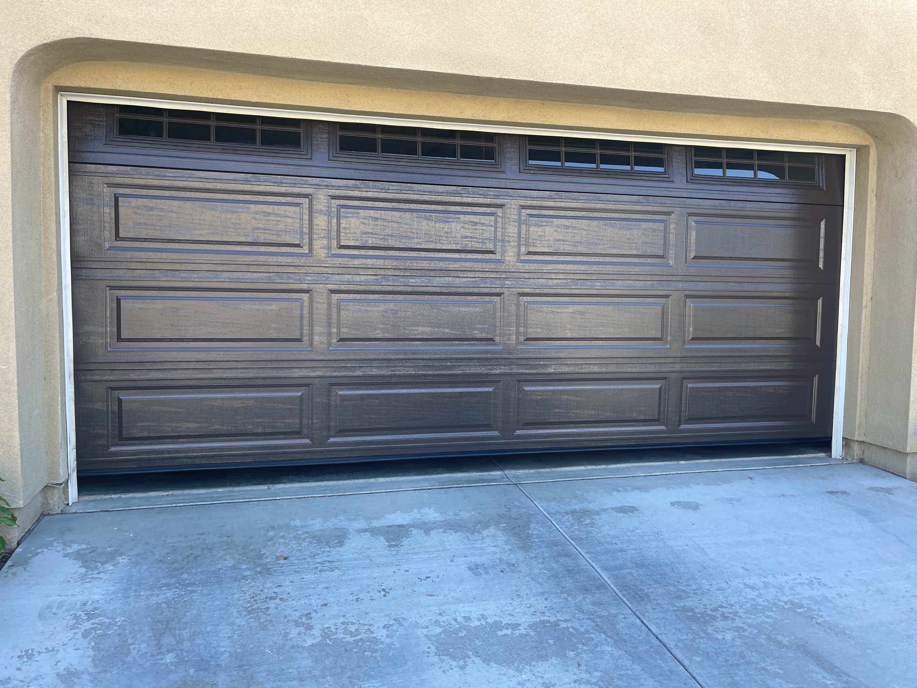 United Garage Door-Unlicensed Contractor Logo