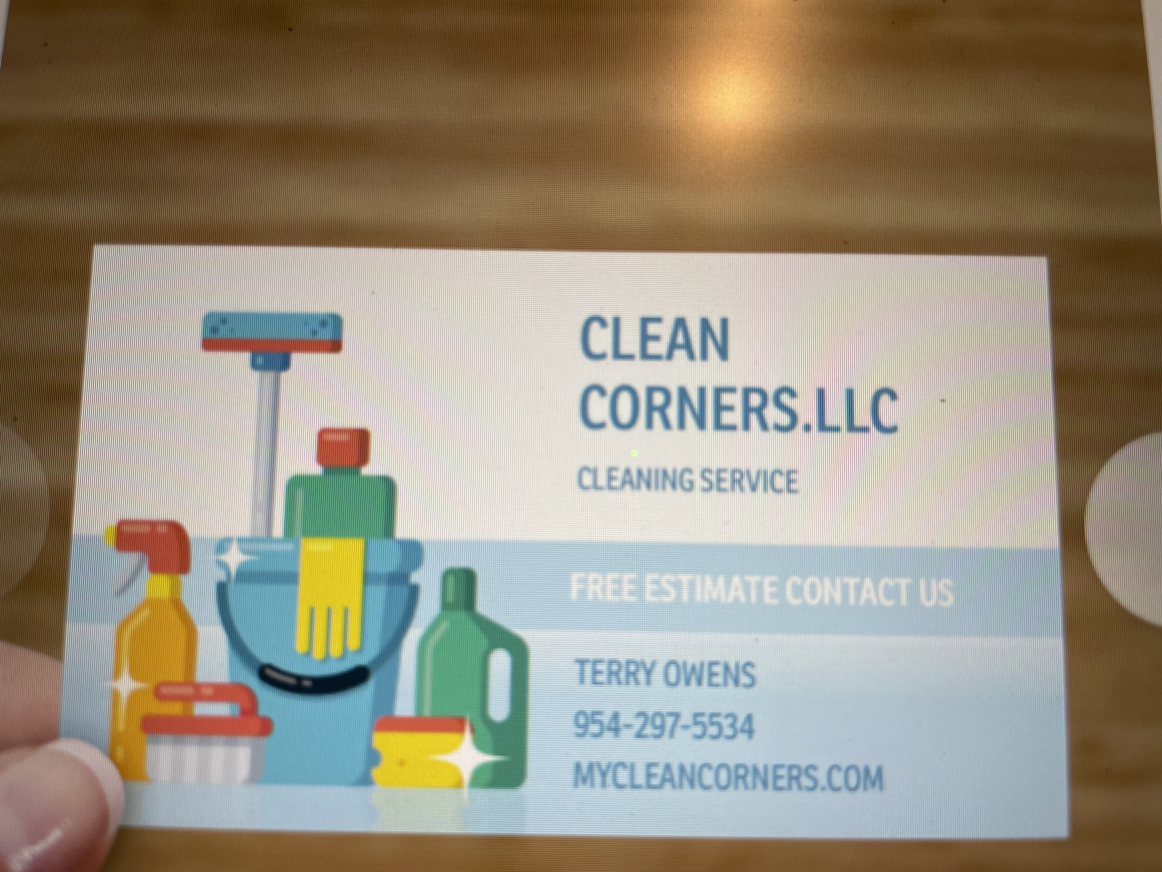 Clean Corners, LLC Logo