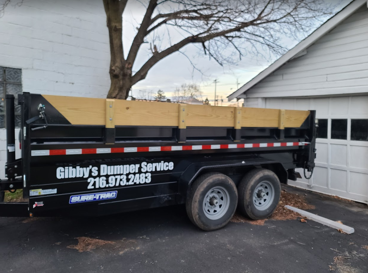Gibby's Dumper Service Logo