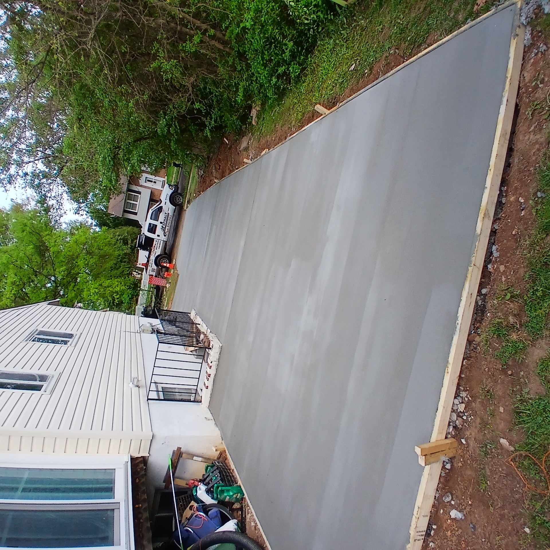 LDR Asphalt Paving LLC Logo