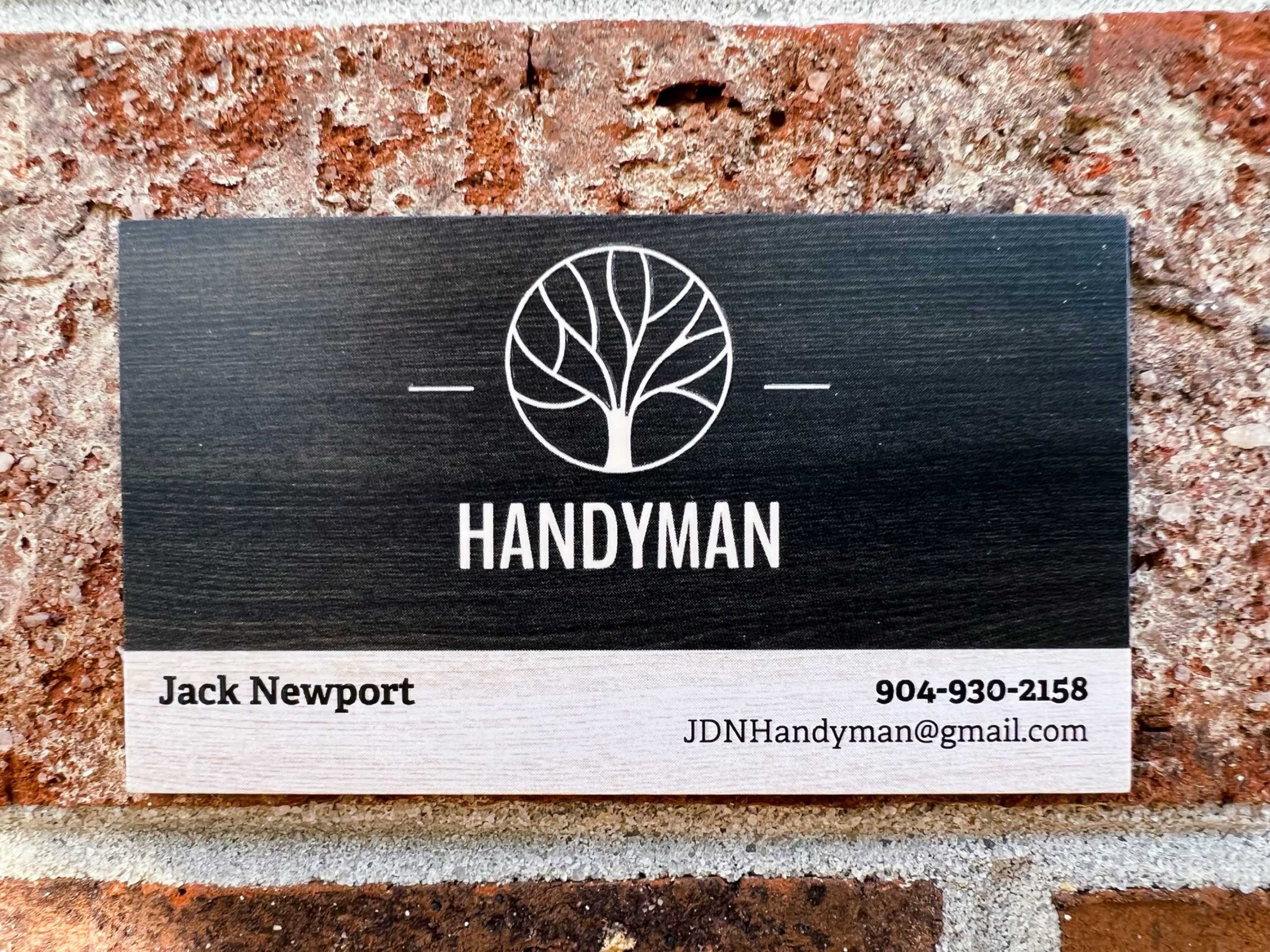 Newport's Handyman Services Logo