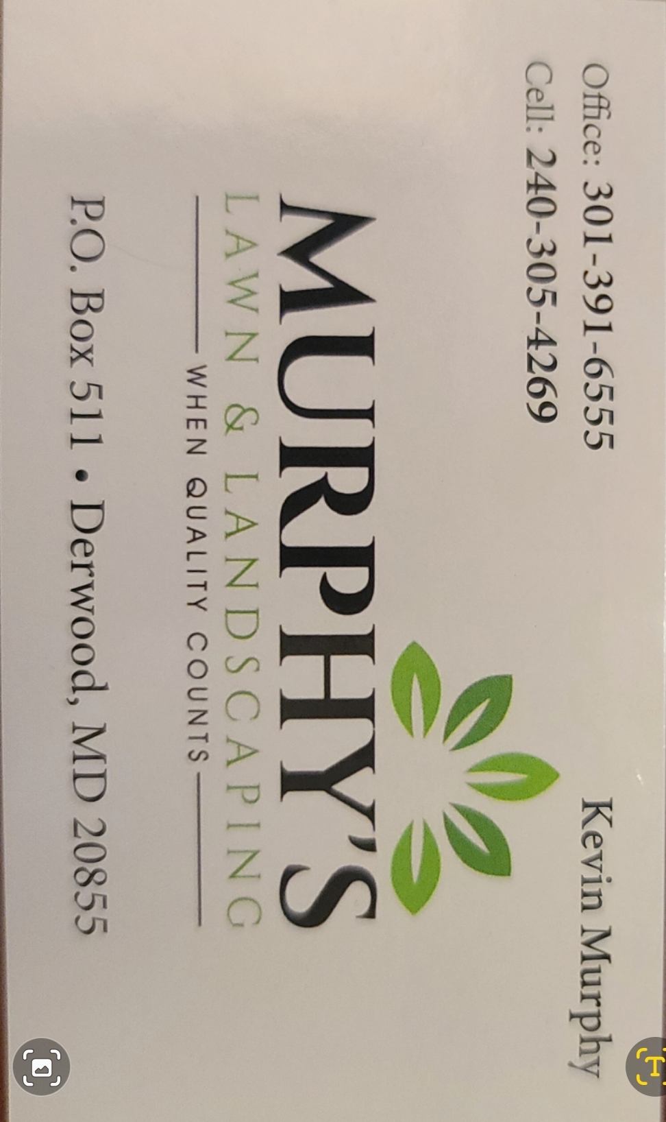 Murphy's Lawn & Landscaping Logo