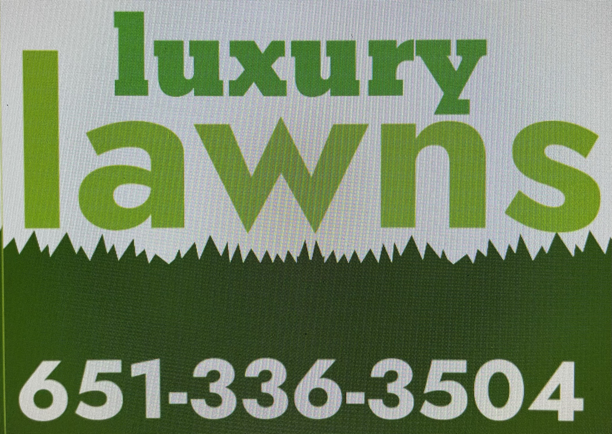 Luxury Lawns Logo